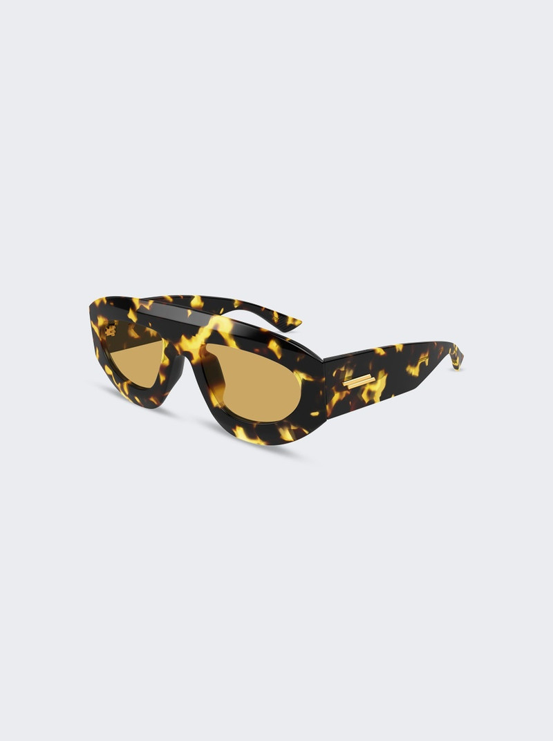 Bottega Veneta Ultra Thin Shield Sunglasses Shiny Spotted Havana outlook