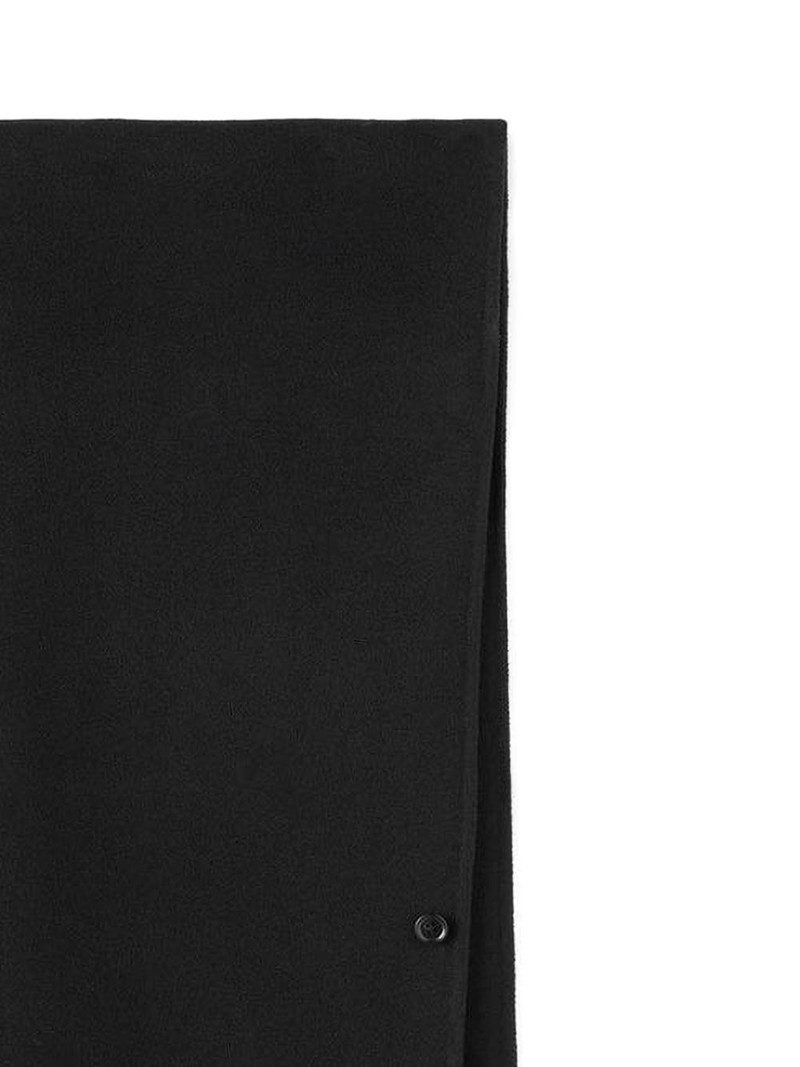 ALMADA LABEL Micha scarf outlook