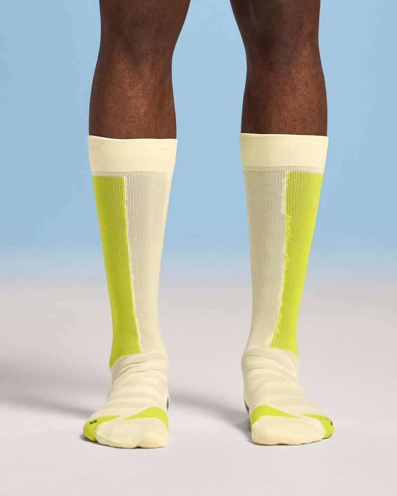 Performance High Sock 1