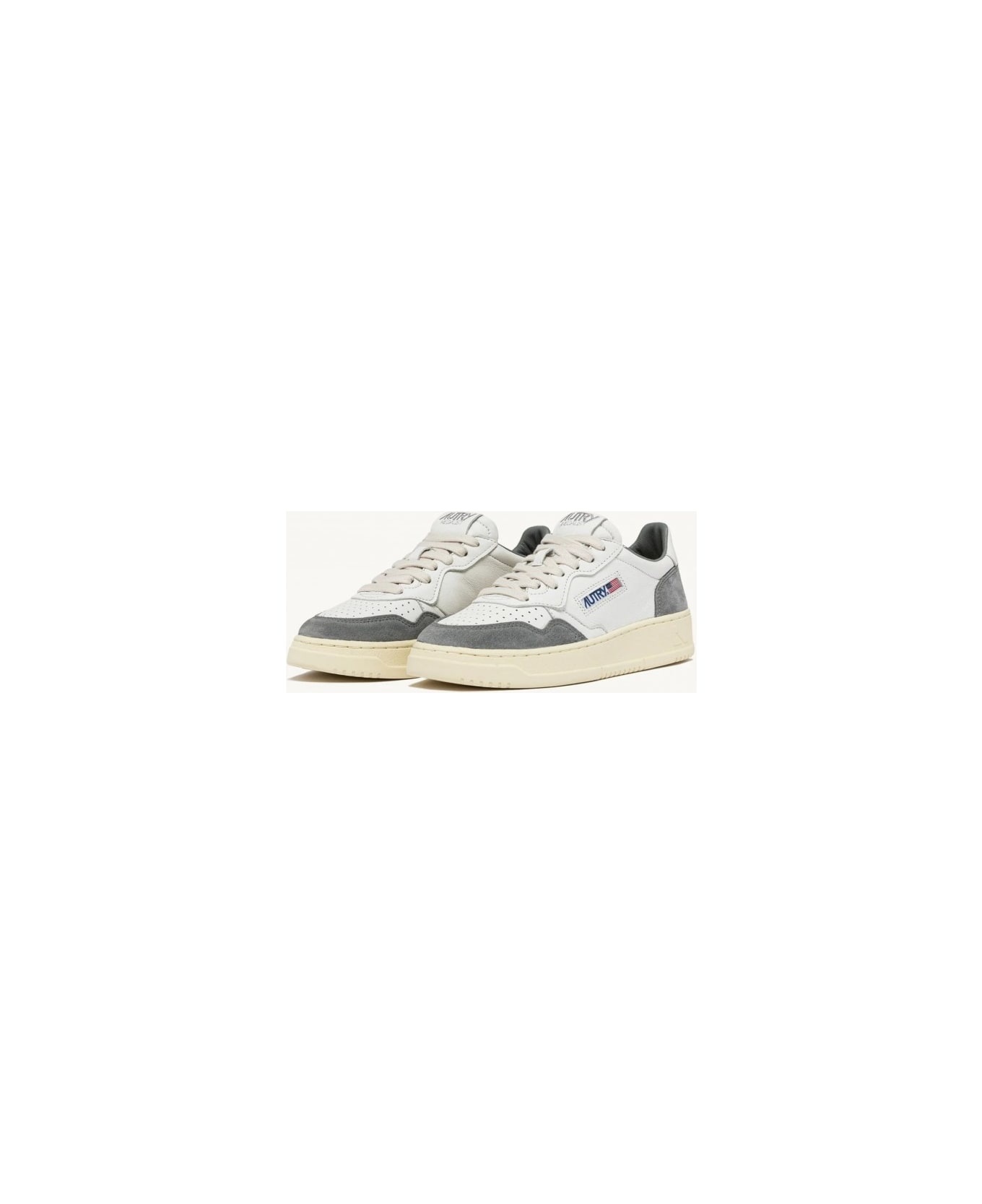 Medalist Low-top Sneakers - 2