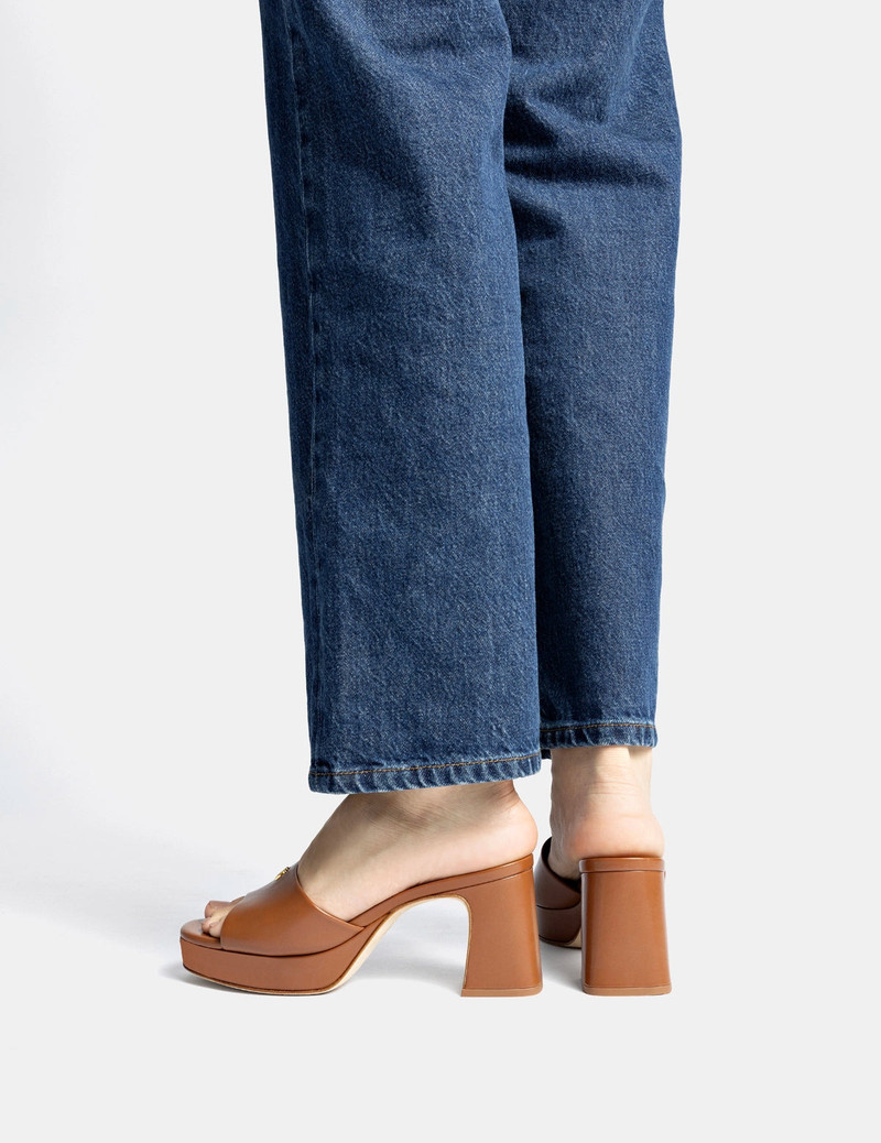 Dolly Low Mule In Caramel Leather 5