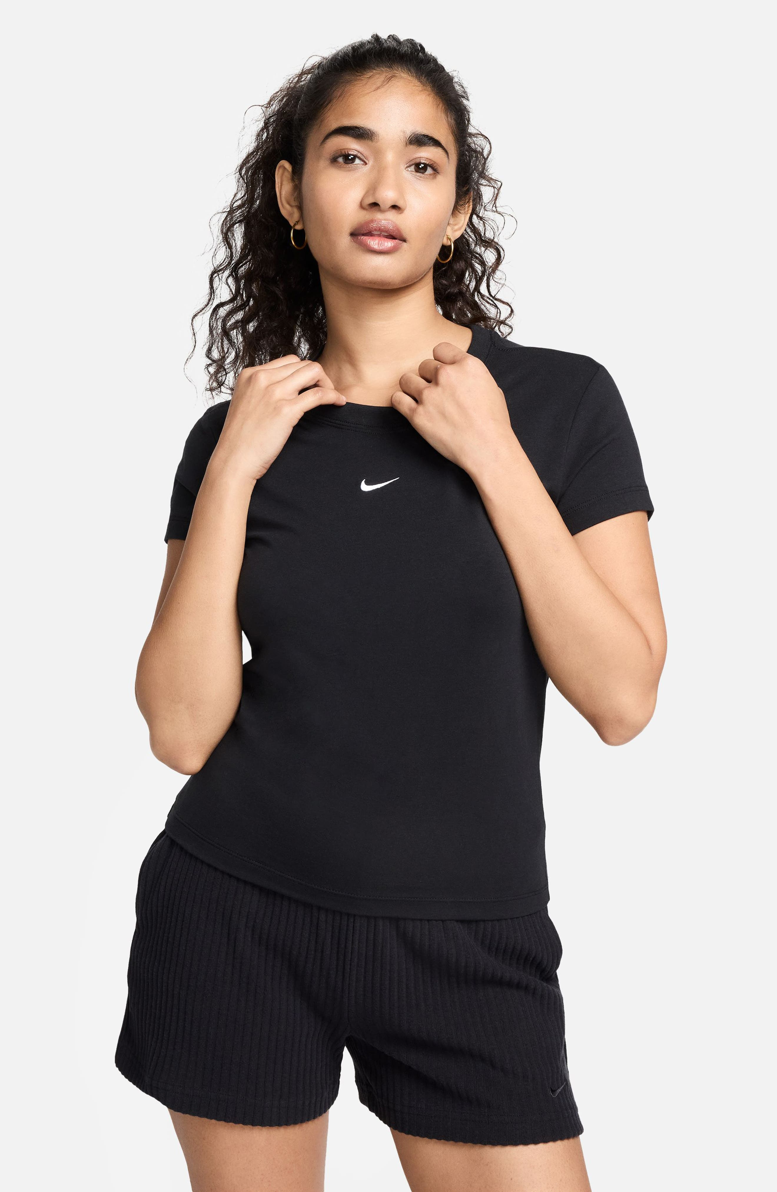 Nike Sportswear Club Chill Knit Mod Crop T-Shirt in Black/White at Nordstrom - 9