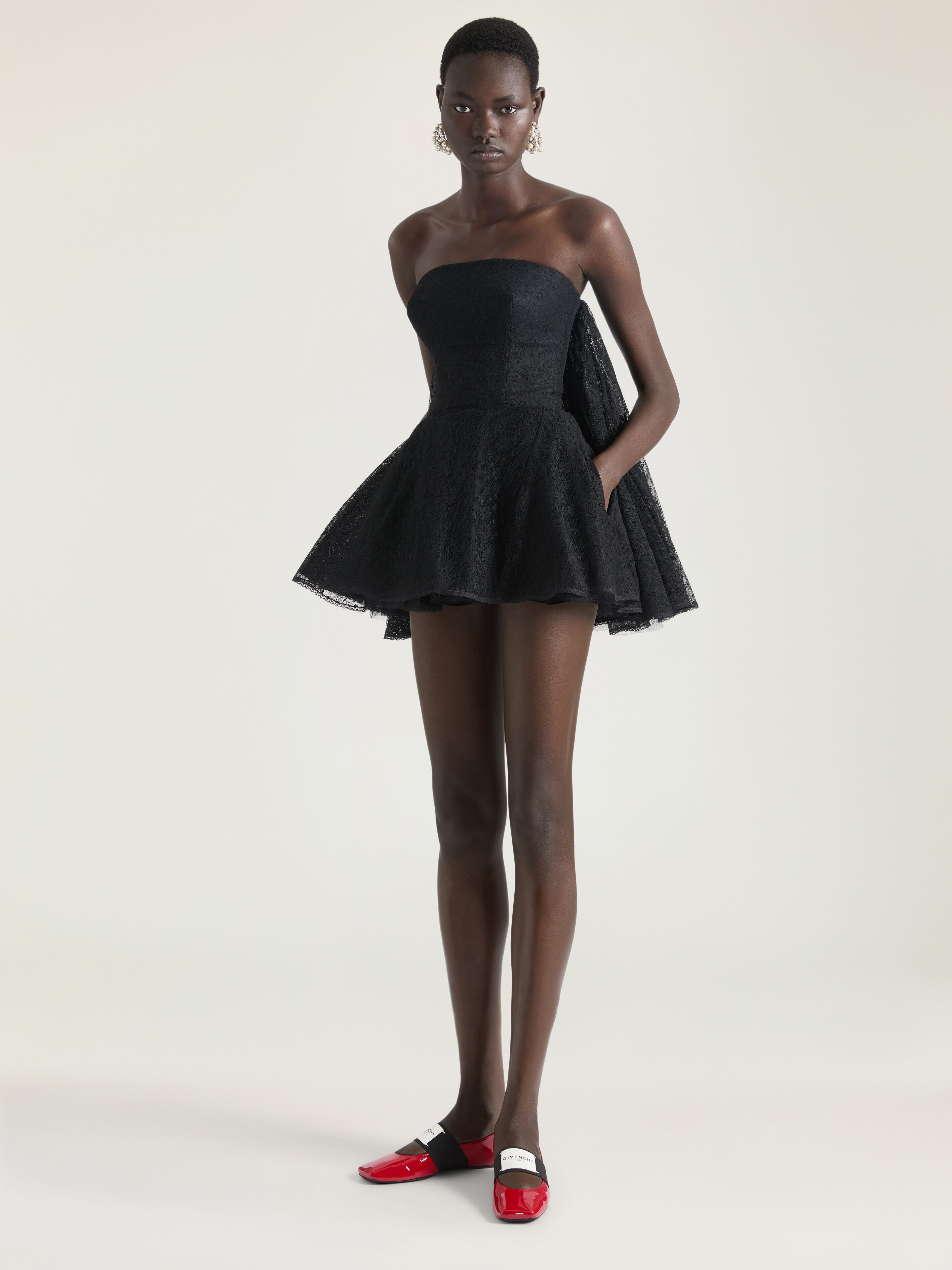MINI BUSTIER DRESS IN LACE WITH CAPE - 2