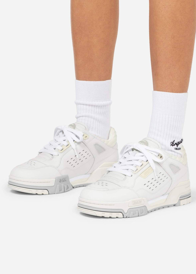 Onyx Sneaker 6