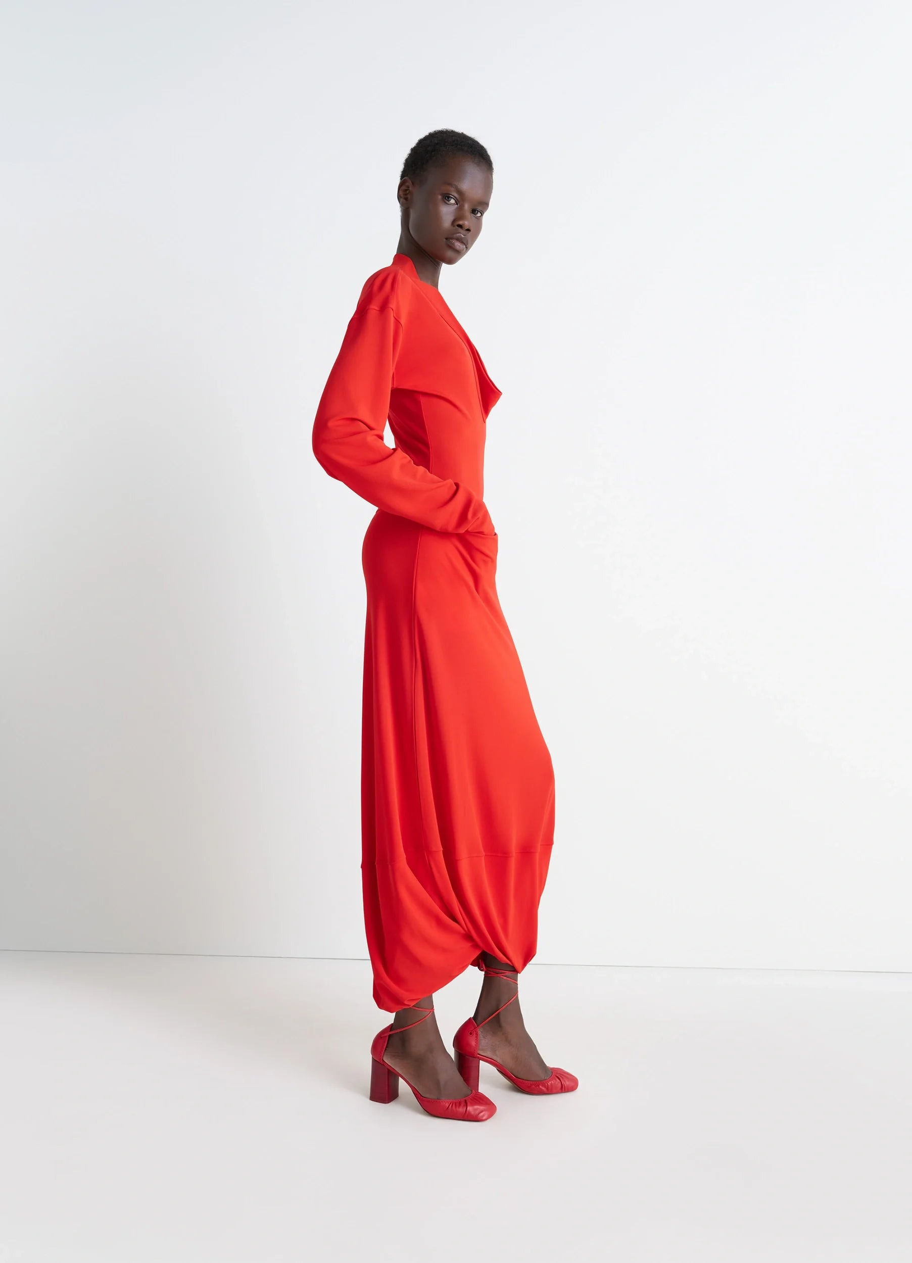 V-NECK DRESS - 4