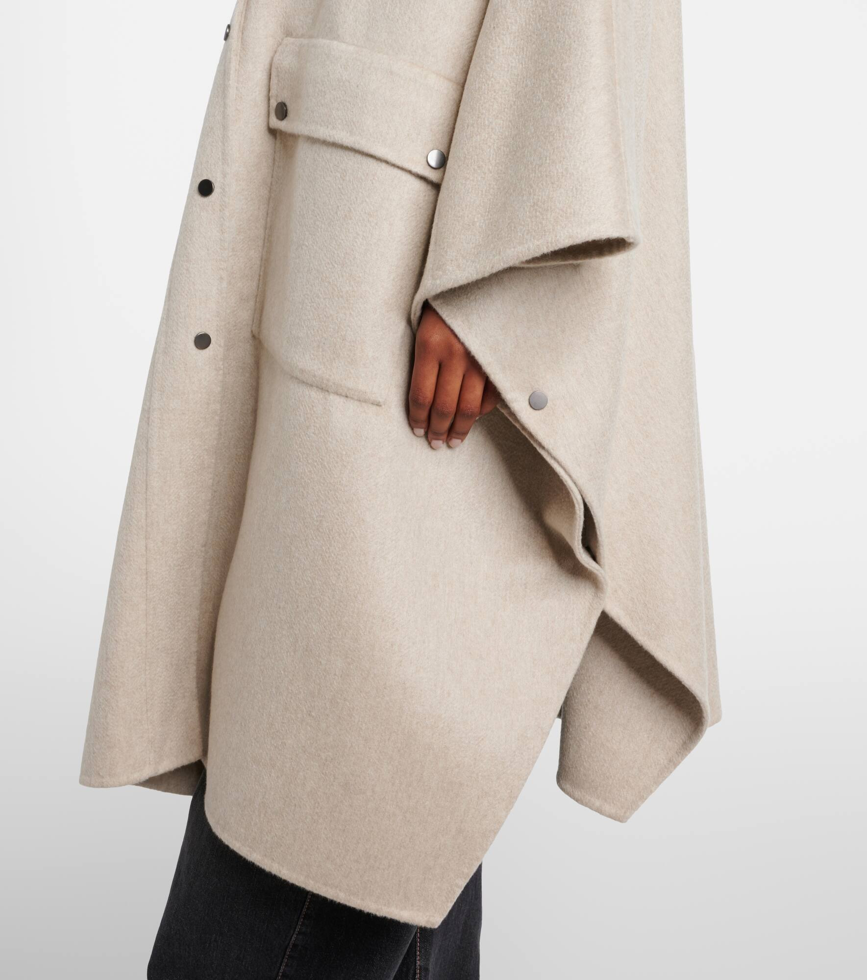Hooded cashmere cape - 5