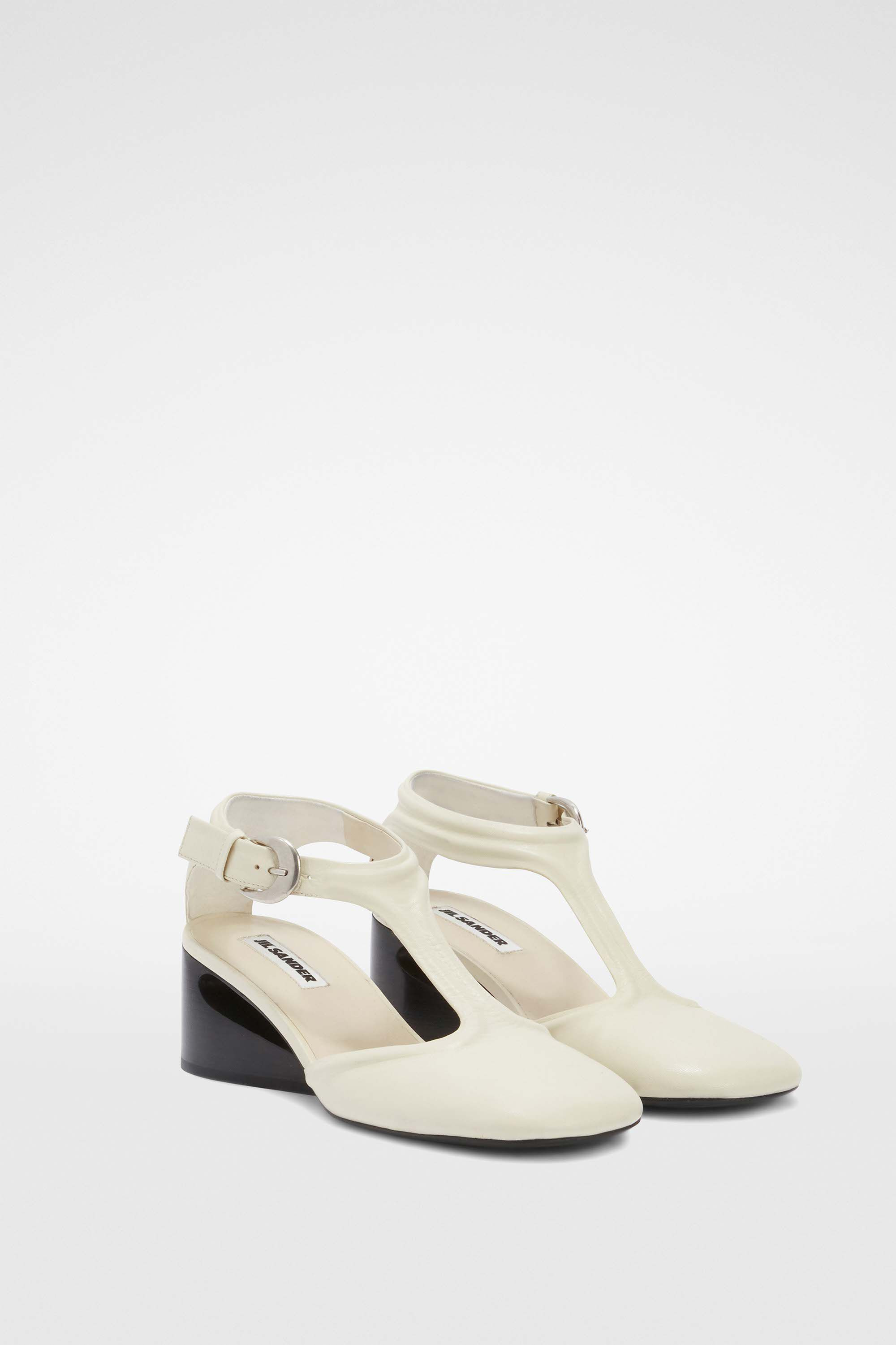 Mary Jane Pumps - 3