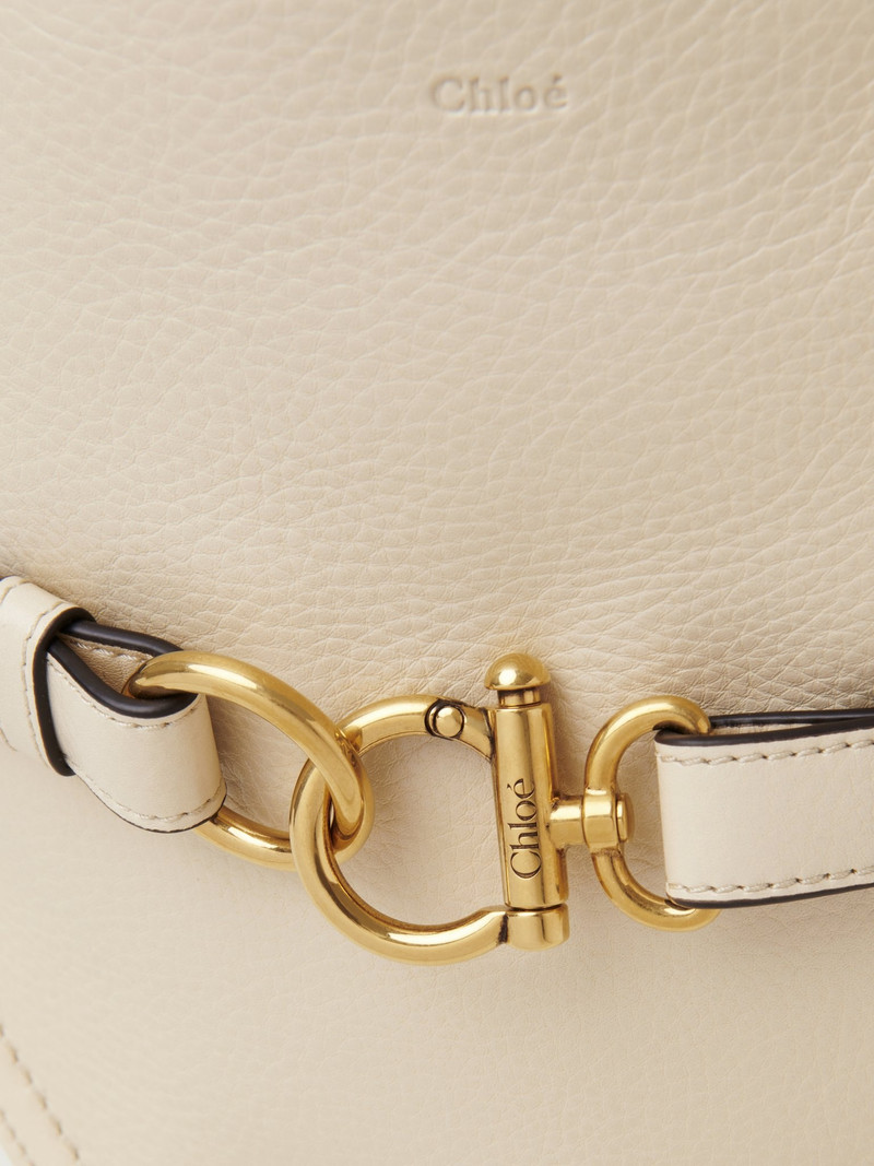 CAPE BAG IN GRAINED LEATHER 6