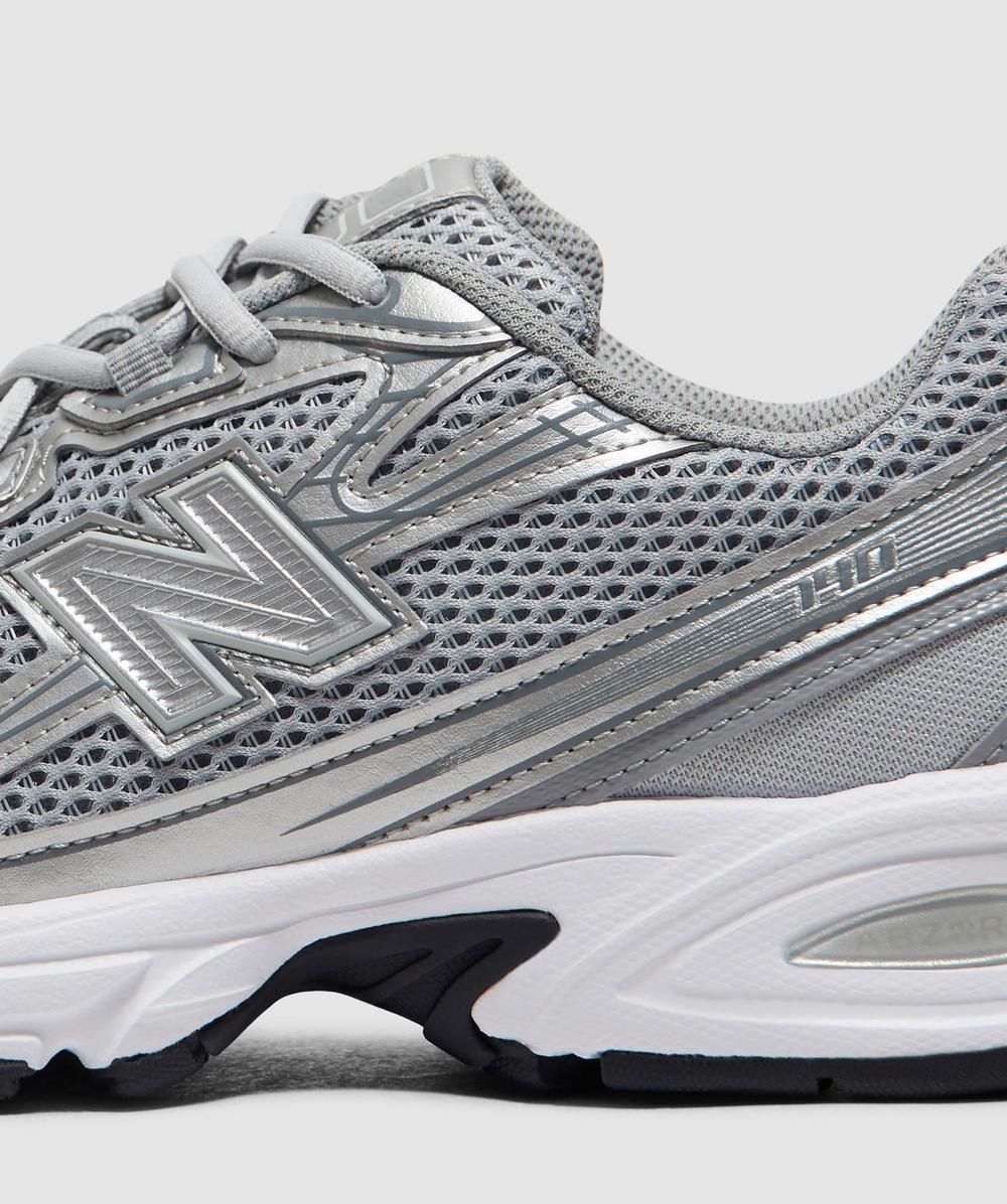 New Balance 740 sneaker | sevenstore | REVERSIBLE