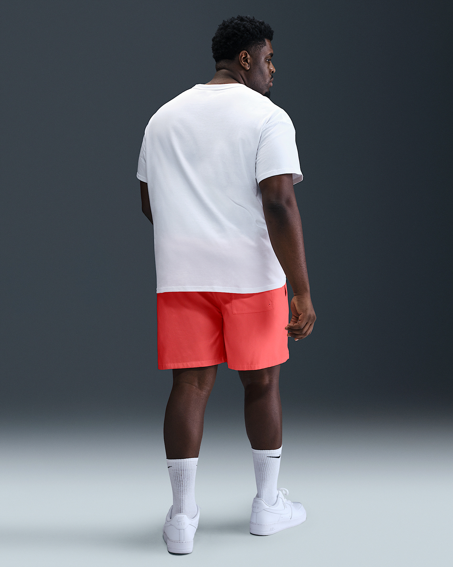 Nike Club Men's Woven Flow Shorts - 9