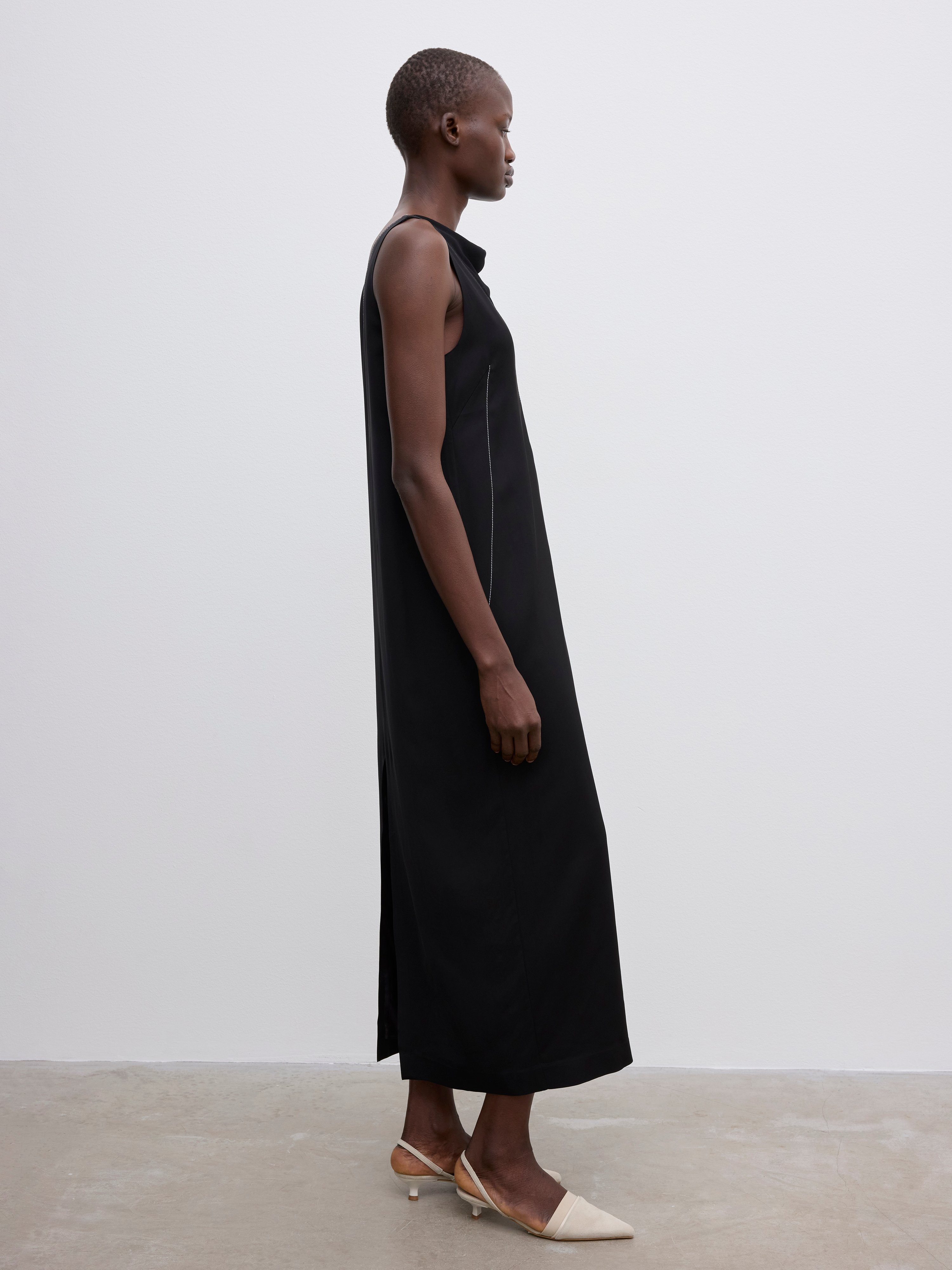 Sheer v-neck dress - 5