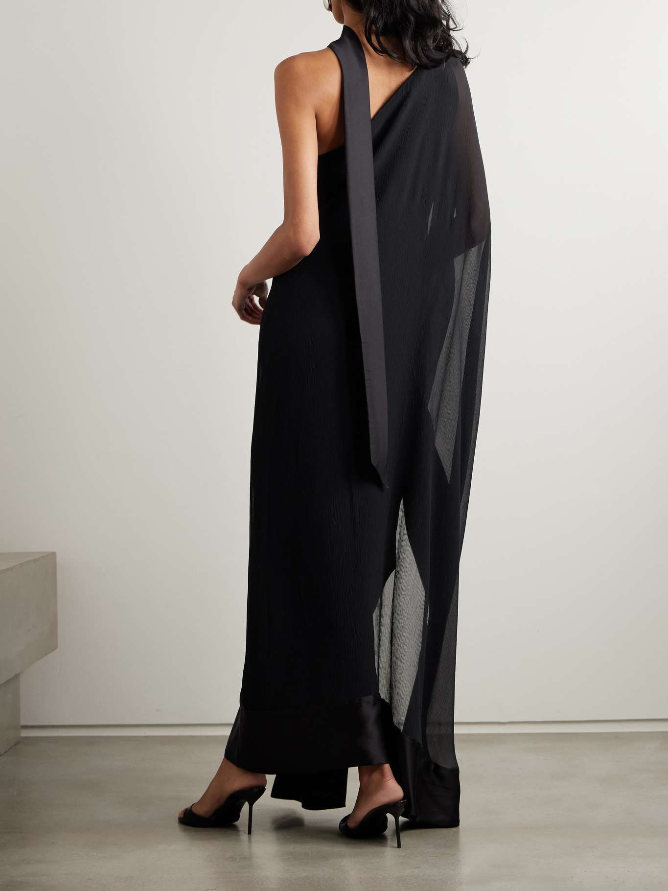 Betsy Spirito one-shoulder satin-trimmed silk-chiffon dress - 3