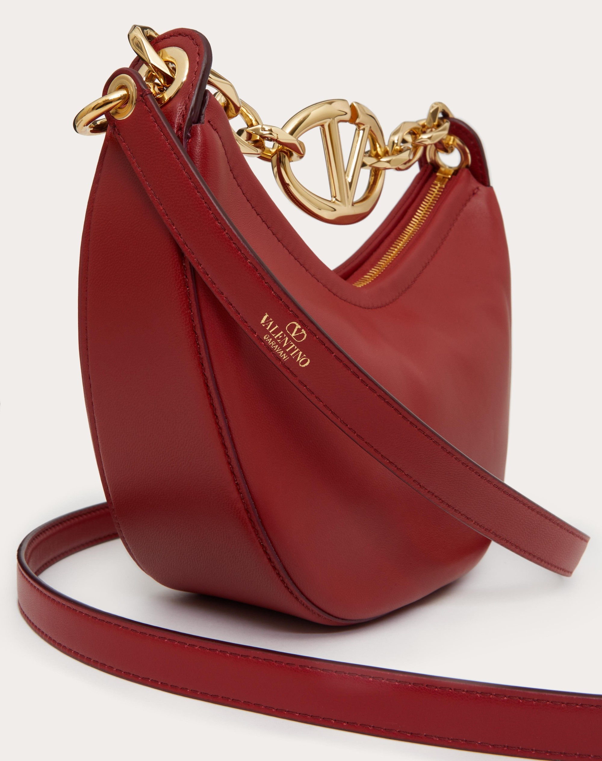 【関税&送料込】Valentino Garavani Vlogo Moon Mini Nappa Hob Valentino VLOGO MOON MINI HOBO BAG IN NAPPA LEATHER WITH