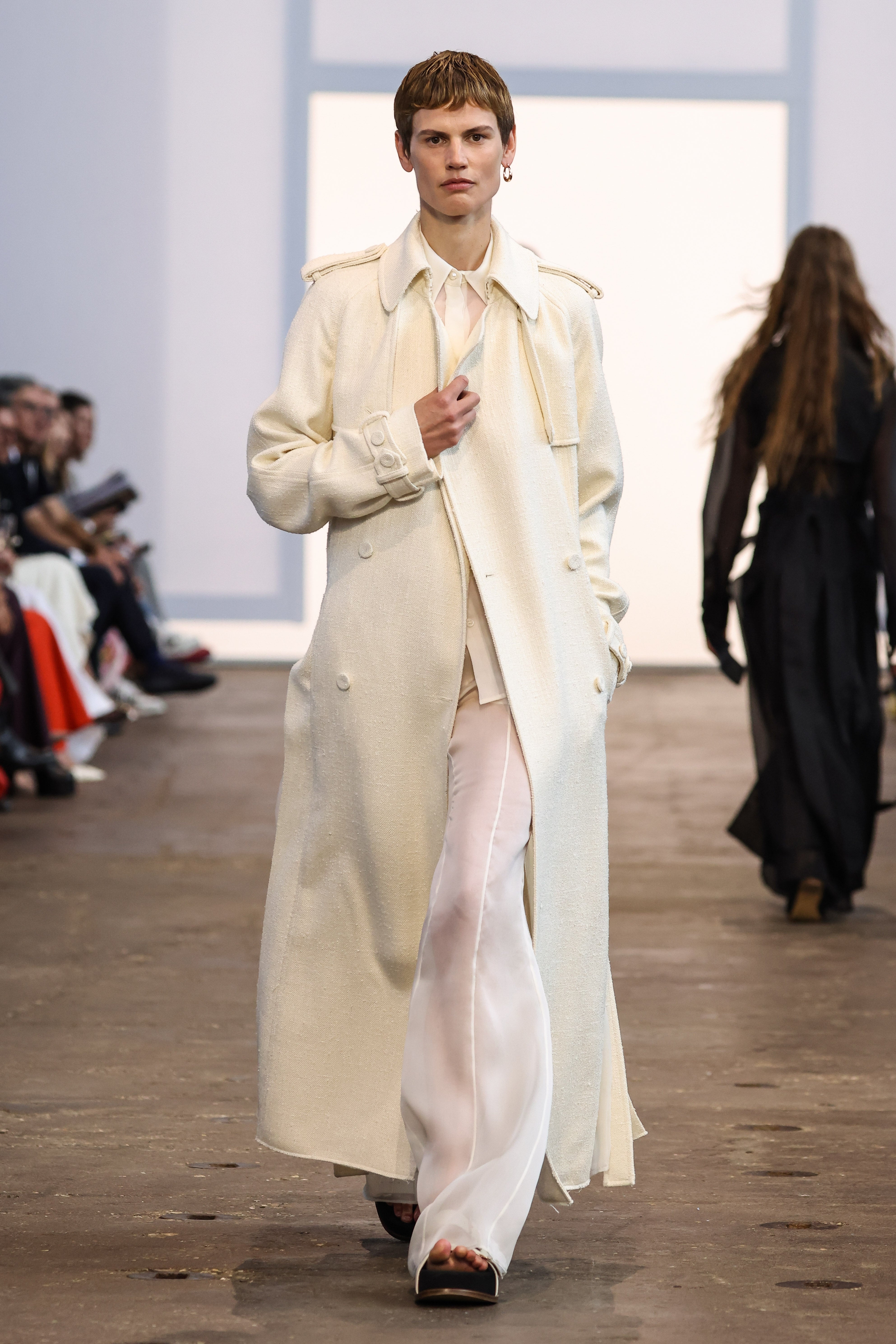 GABRIELA HEARST Eithne Trench Coat in Ivory Silk Wool