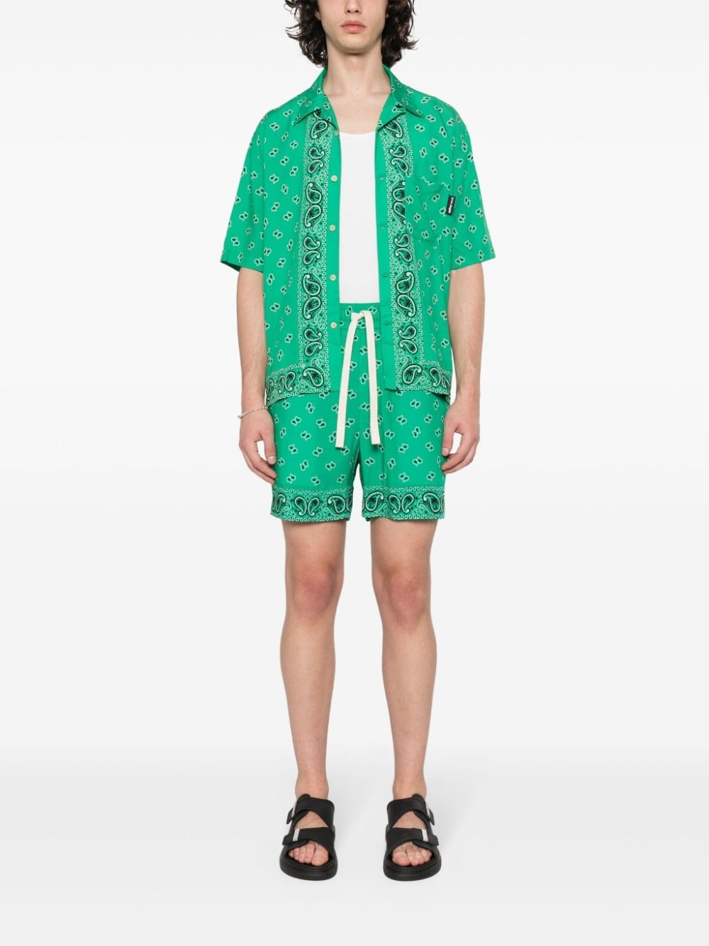 paisley-print deck shorts - 2