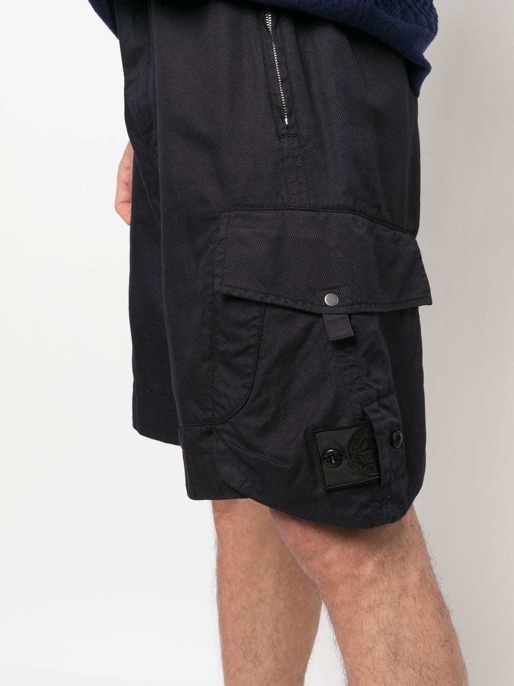 knee-length cargo shorts - 5