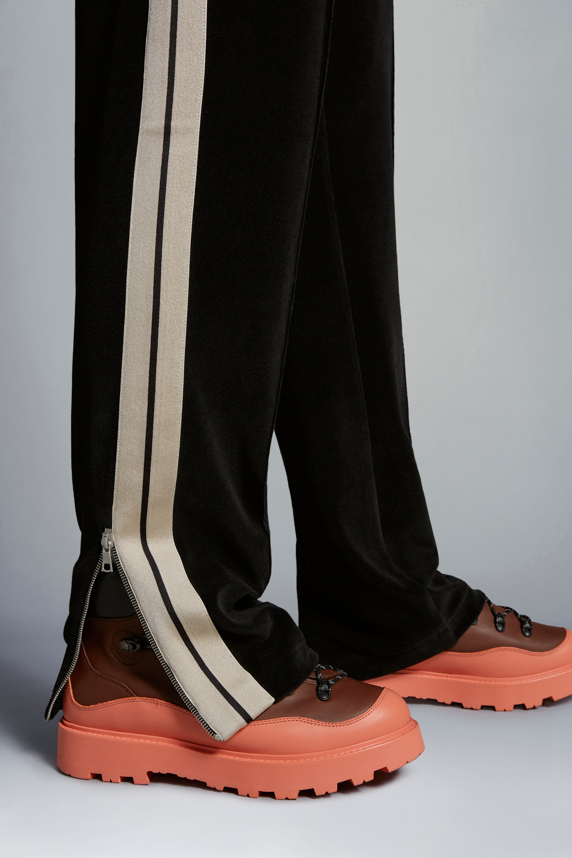Chenille Sweatpants - 7