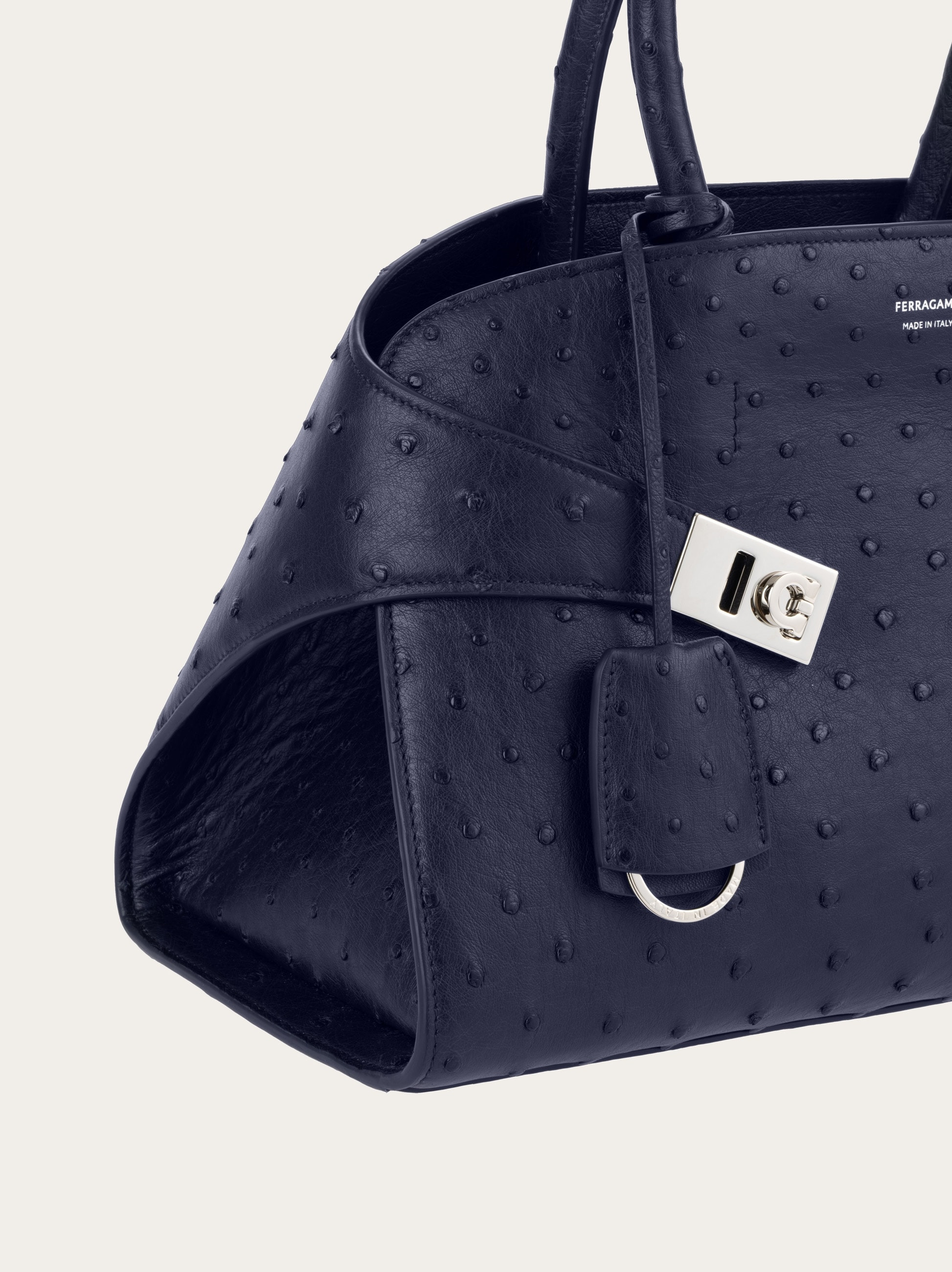 Hug handbag (M) - 8