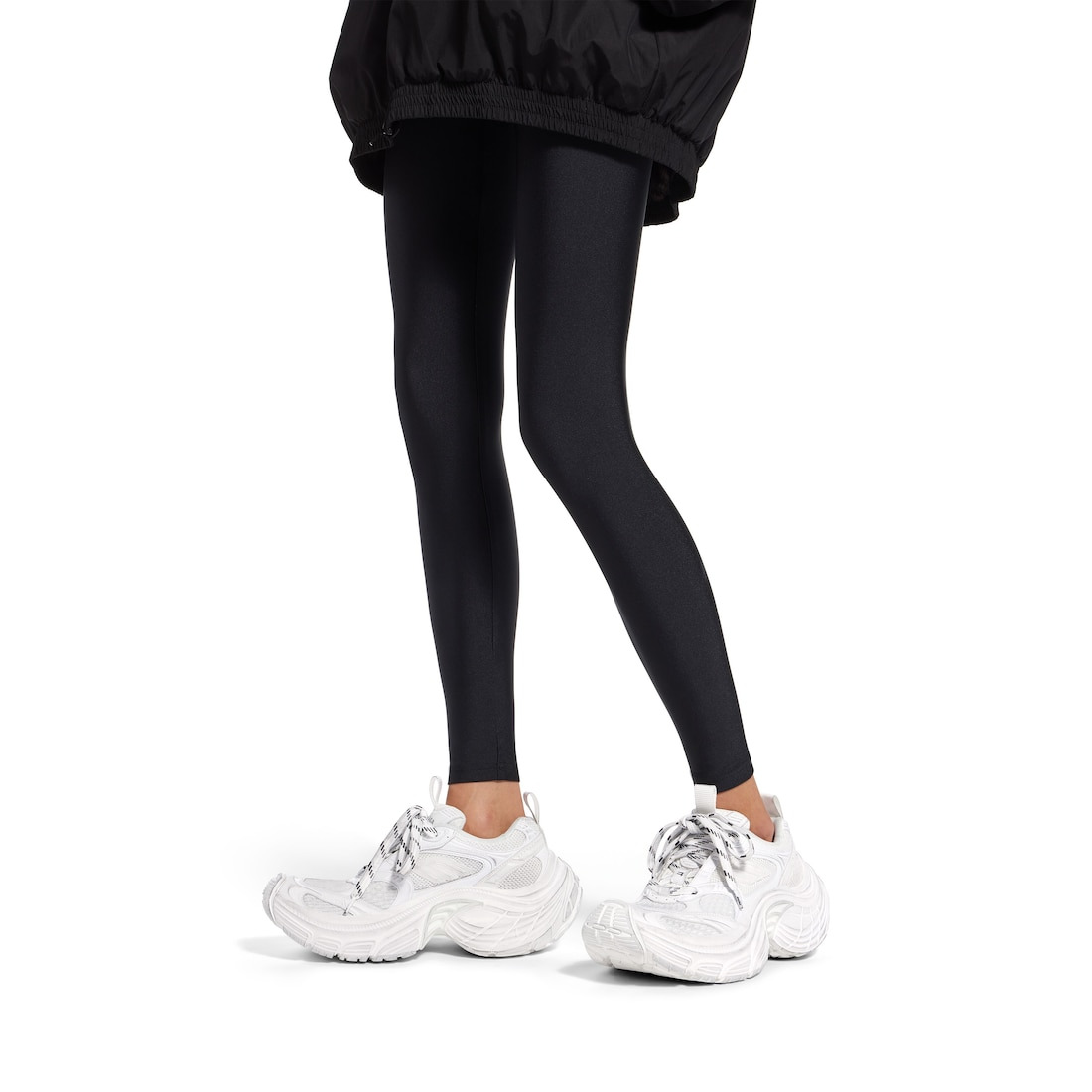 Women's 6xl Sneaker in White - 9