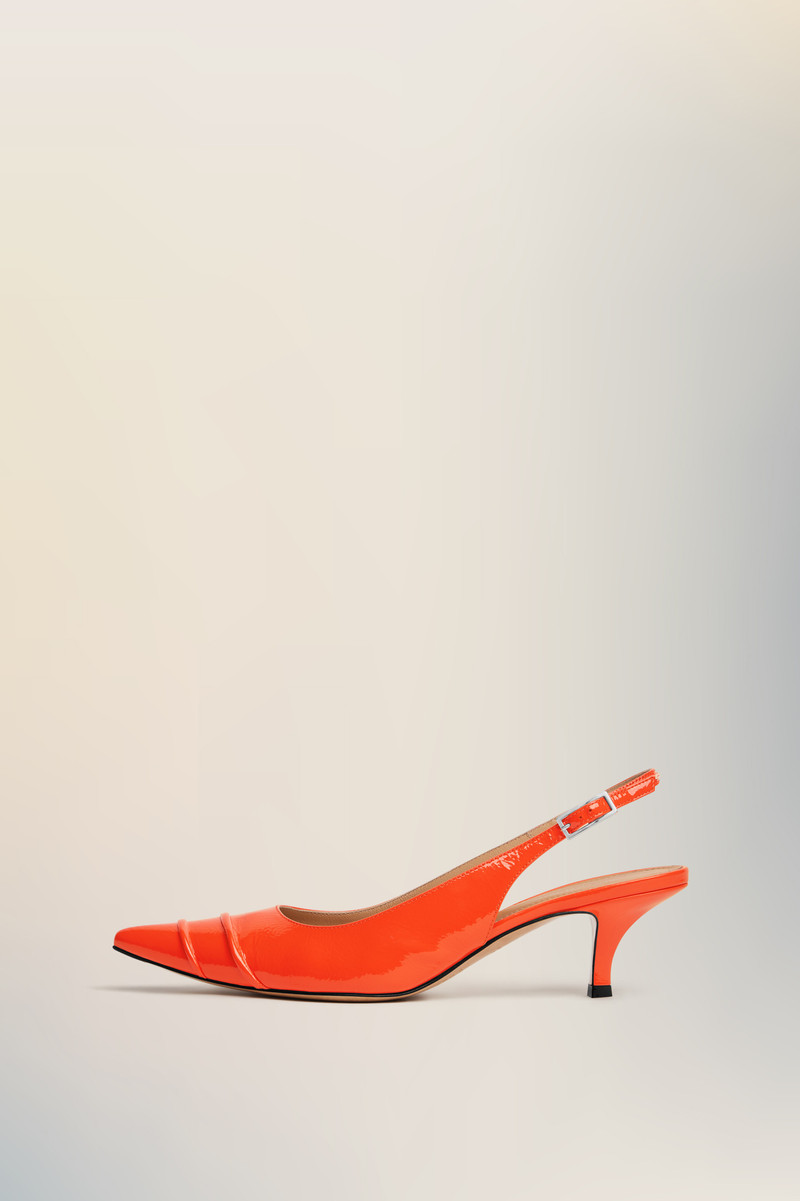 Maison Margiela Kinkies slingback outlook
