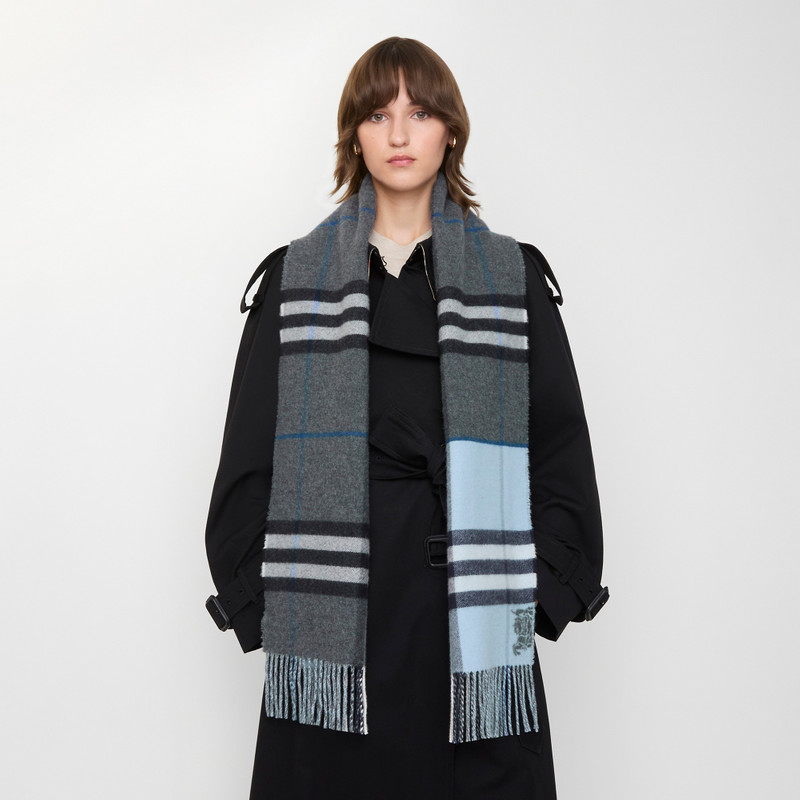 Burberry Contrast Check Cashmere Scarf outlook