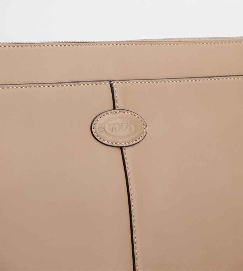 DOCUMENT HOLDER POUCH IN LEATHER MEDIUM - BEIGE 5