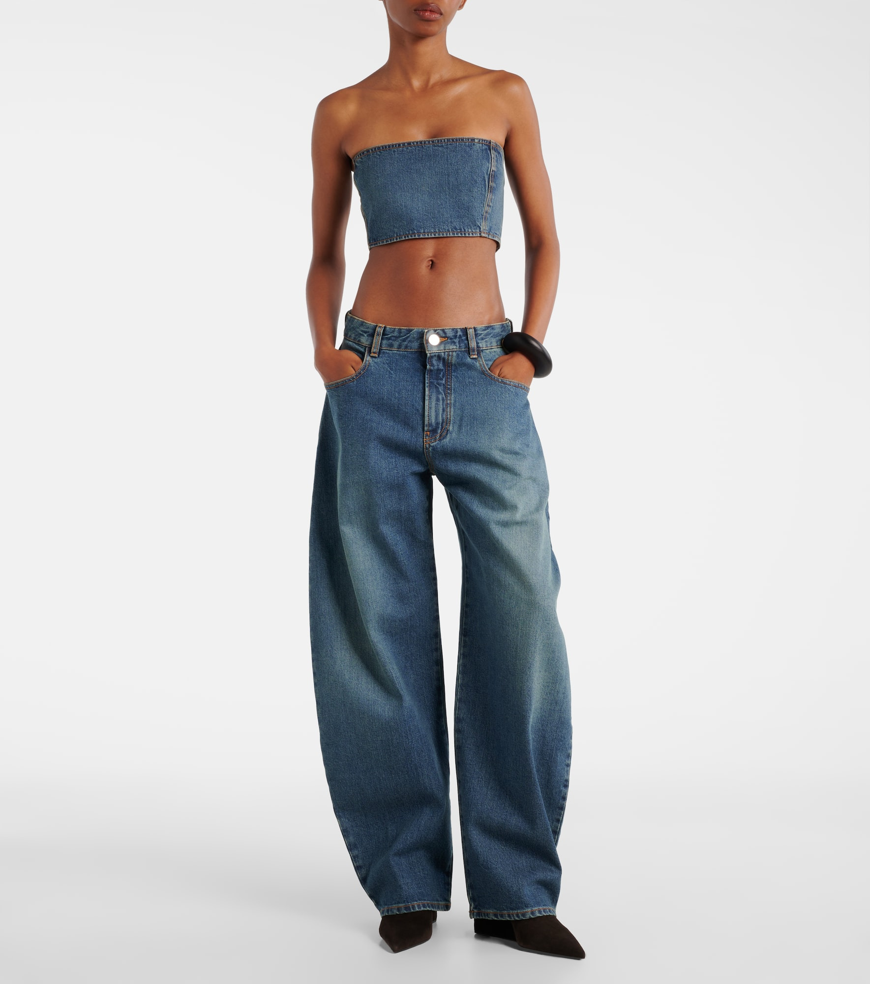 High-rise barrel-leg jeans - 2