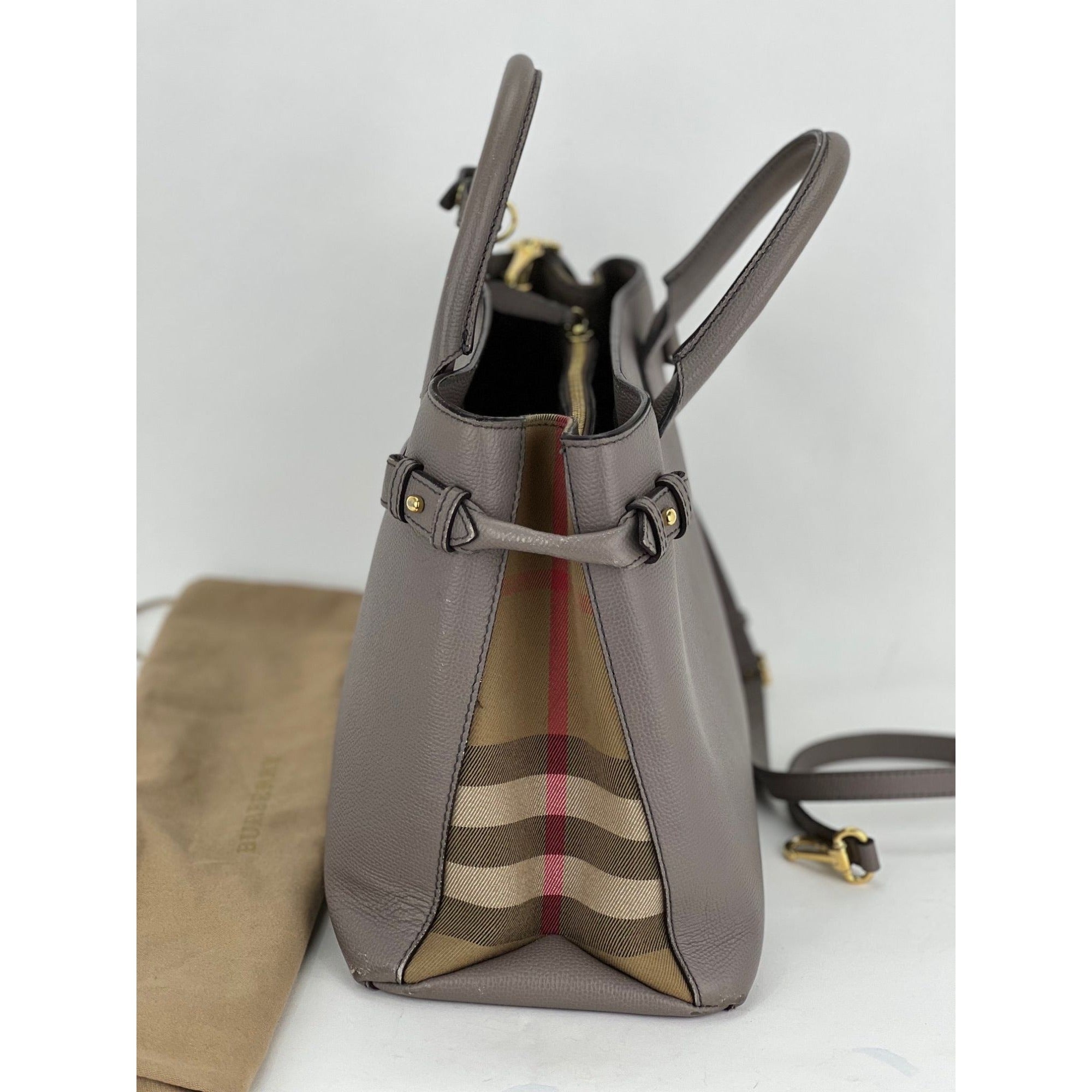Debsluxurycloset - Burberry Tote Banner House Check Leather Canvas Medium Hand Shoulder Bag preowned - 14