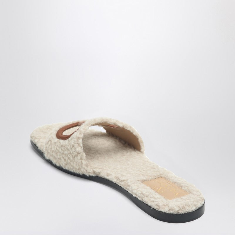 Valentino Garavani Sandalo Slide Vlogo Cut-Out In Shearling Women - 2