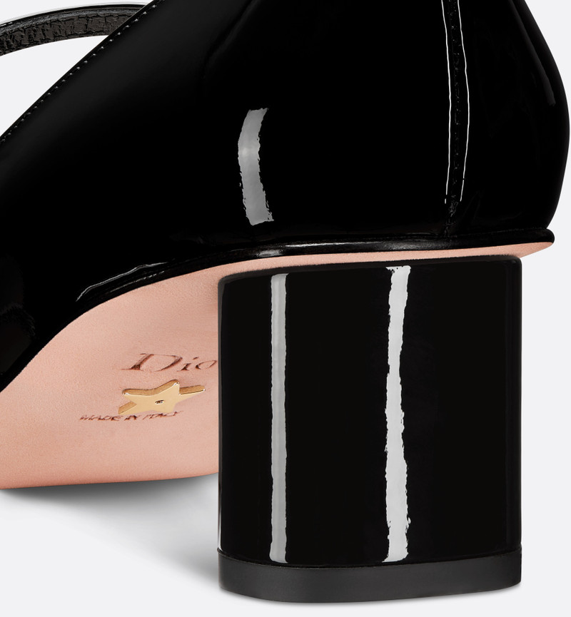Dior Jolie Dior Pump outlook
