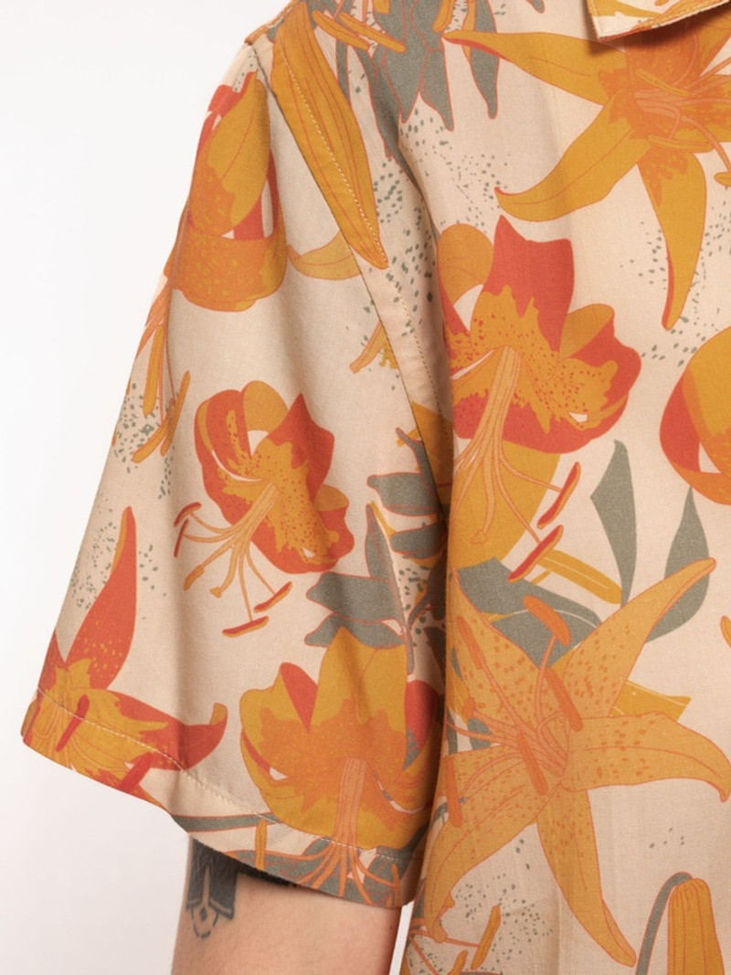 Arvid Lilies Cream 6