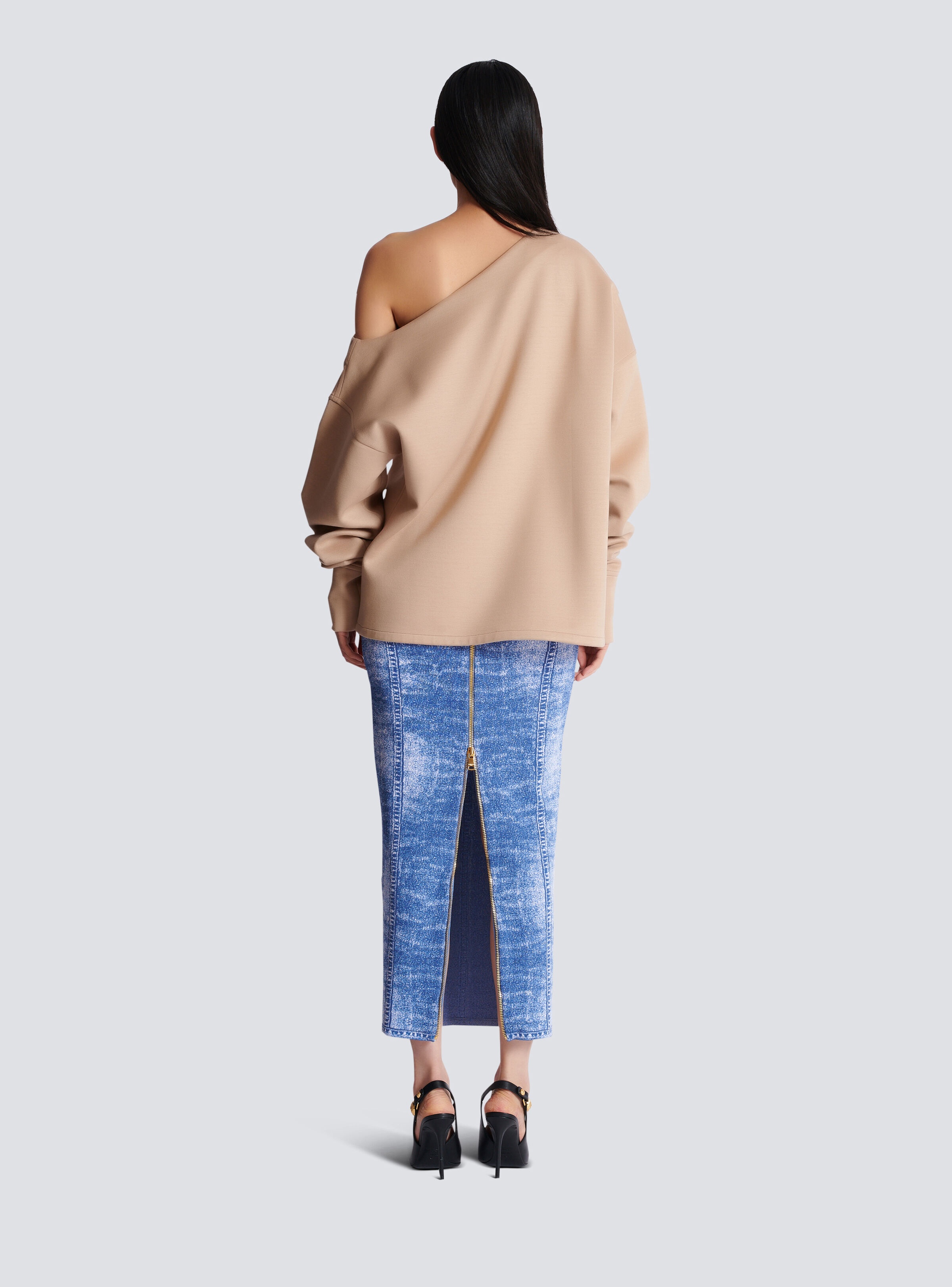 Asymmetrical jersey off-the-shoulder sweatshirt - 4