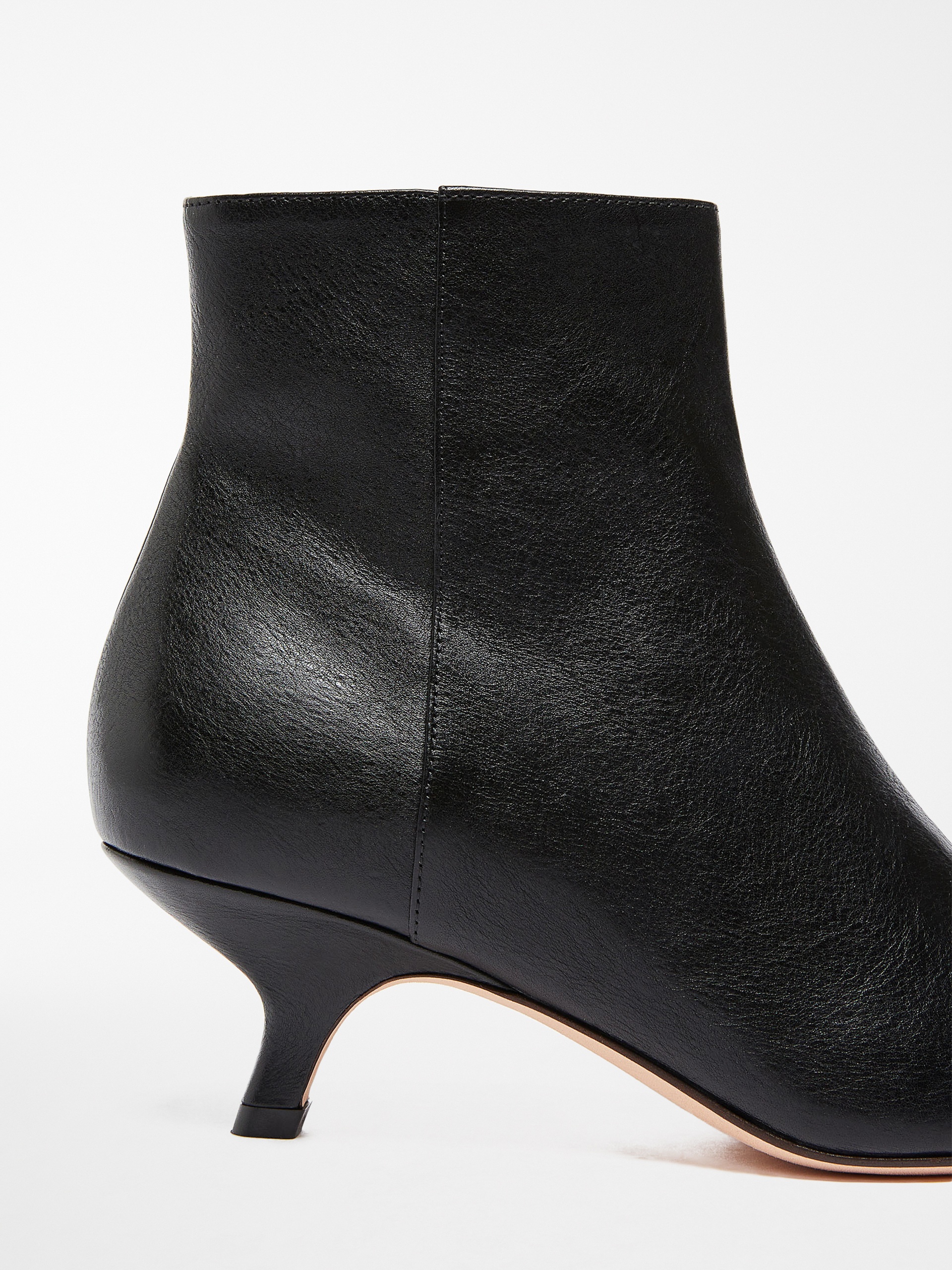 COLMO Square-toe ankle boots - 5