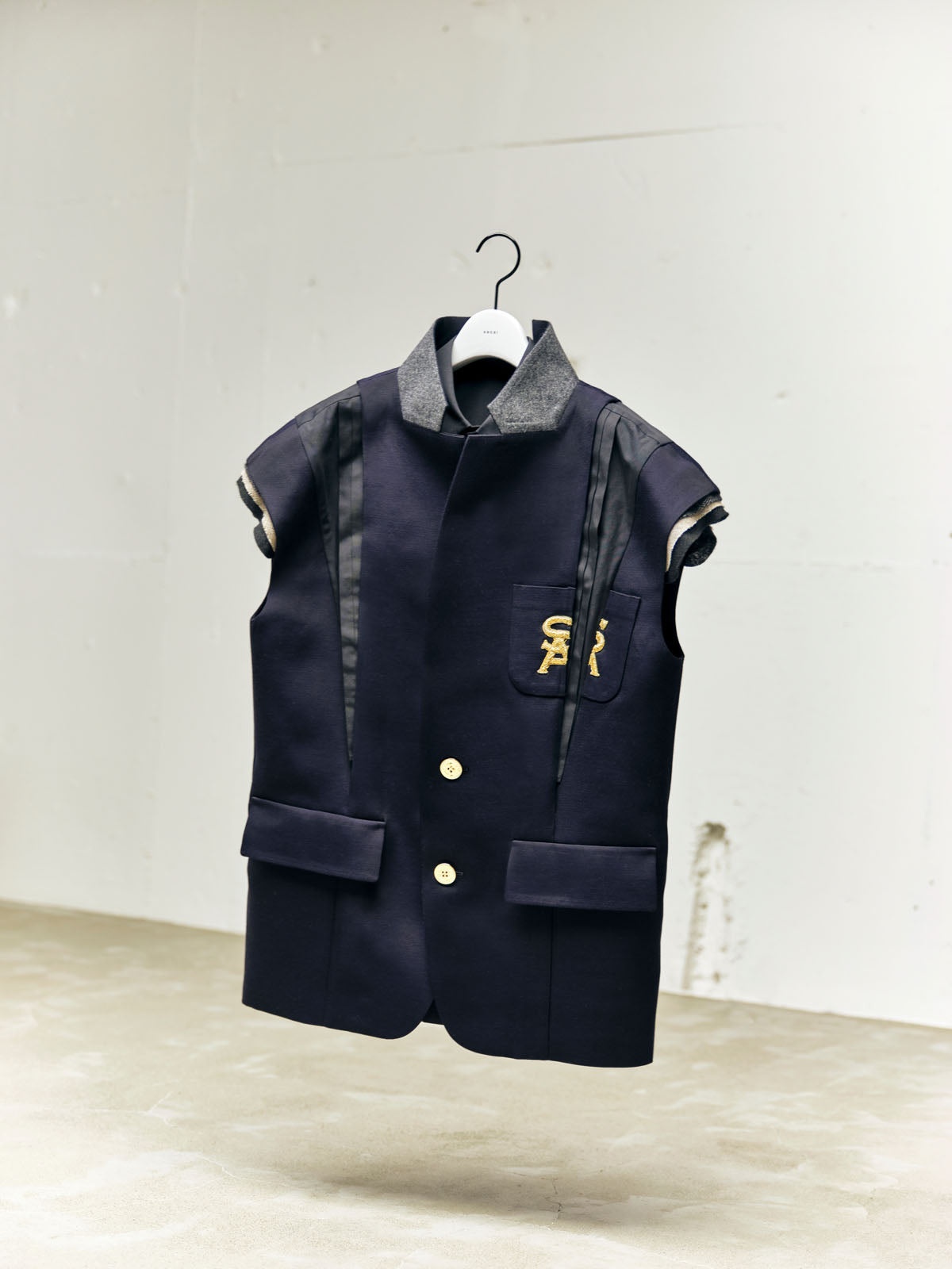 Emblem Double-Faced Silk Cotton Jacket - 2