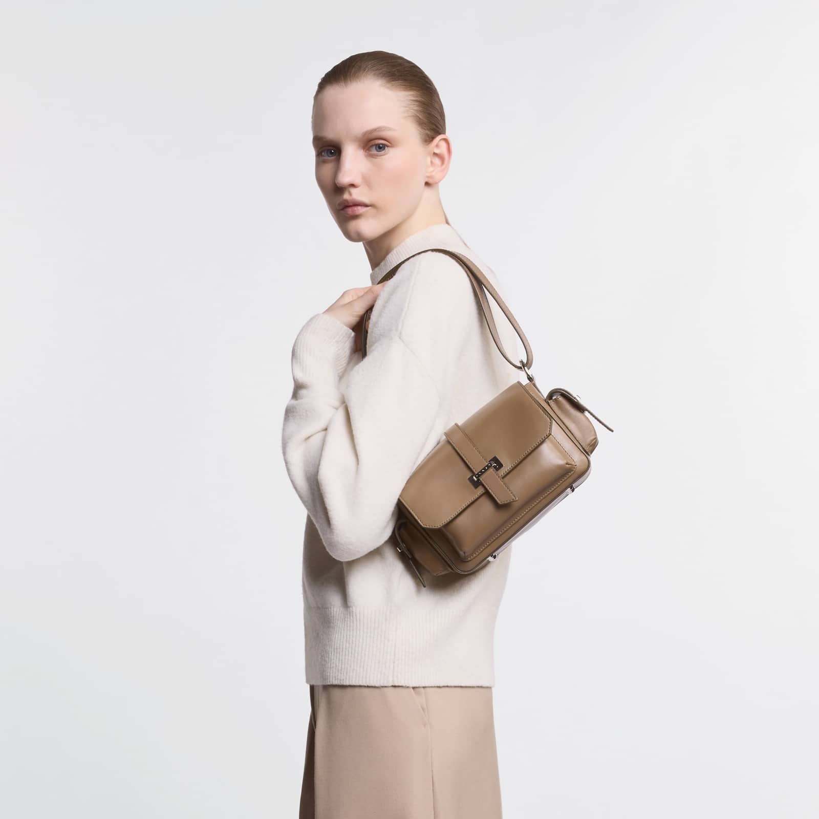 Flap Bag Small - 8