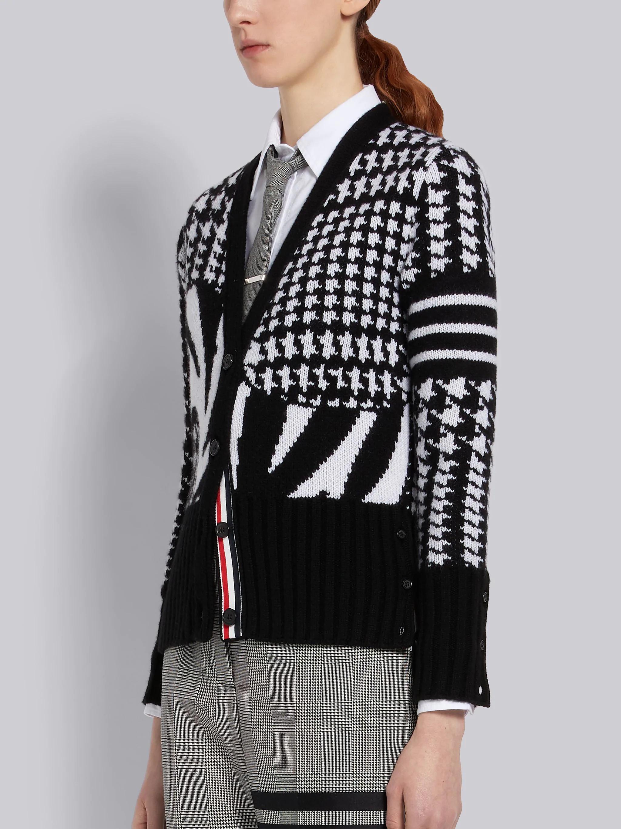 Black and White Cashmere Prince of Wales Zebra Icon Jacquard Classic V-Neck 4-Bar Cardigan - 2