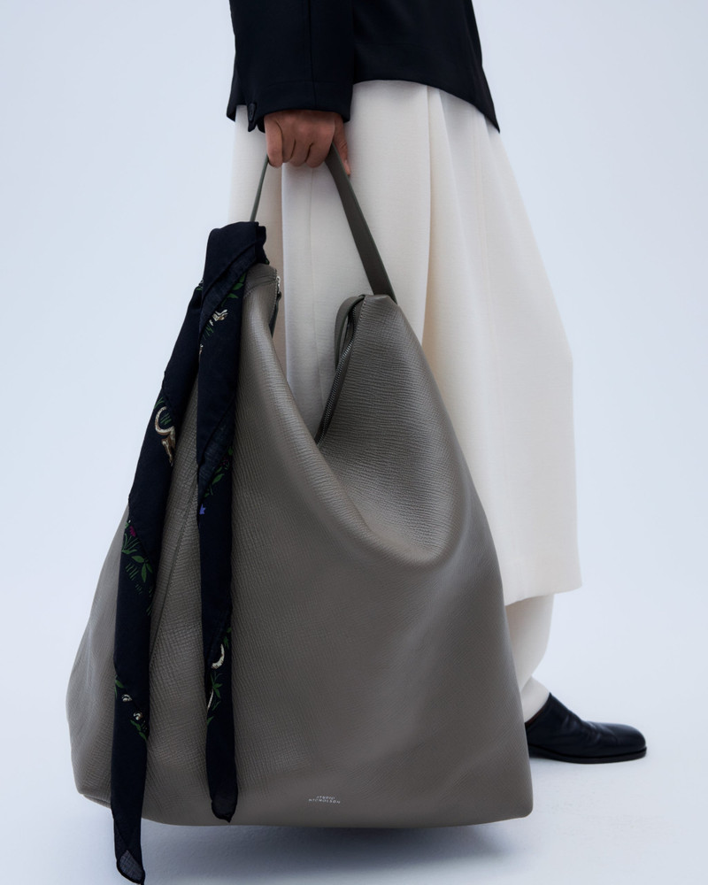 SN x Drake's Scarf 3