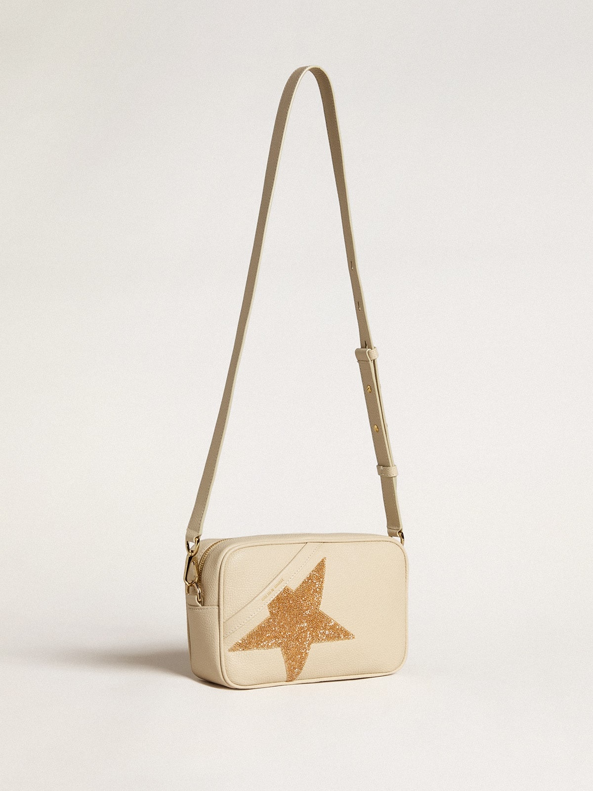 Star Bag in butter-colored hammered leather with Swarovski crystal star - 3