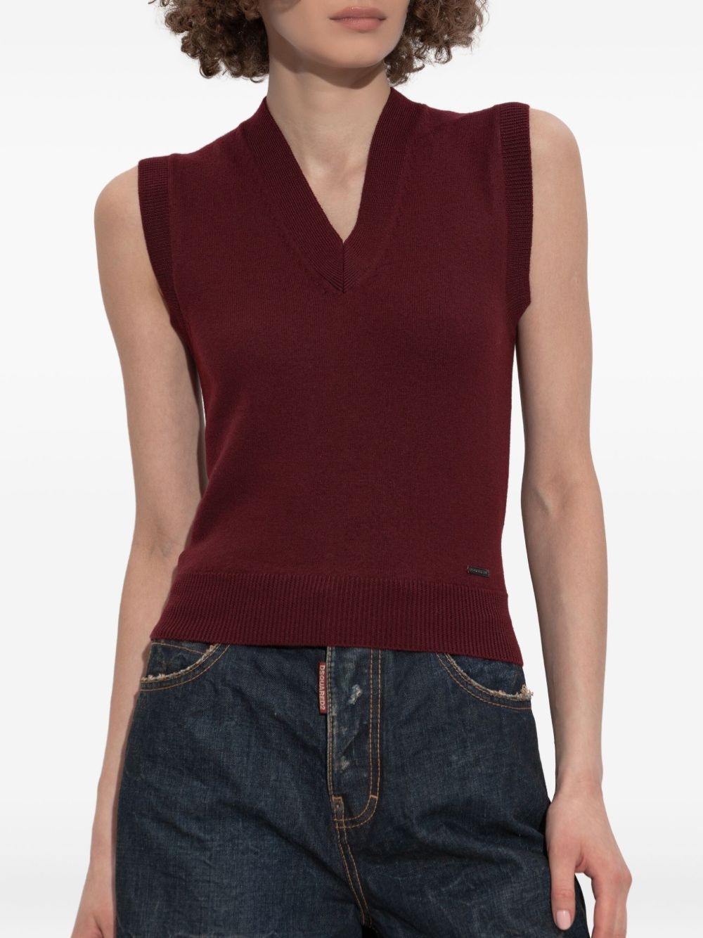 V-neck sleeveless wool top - 3