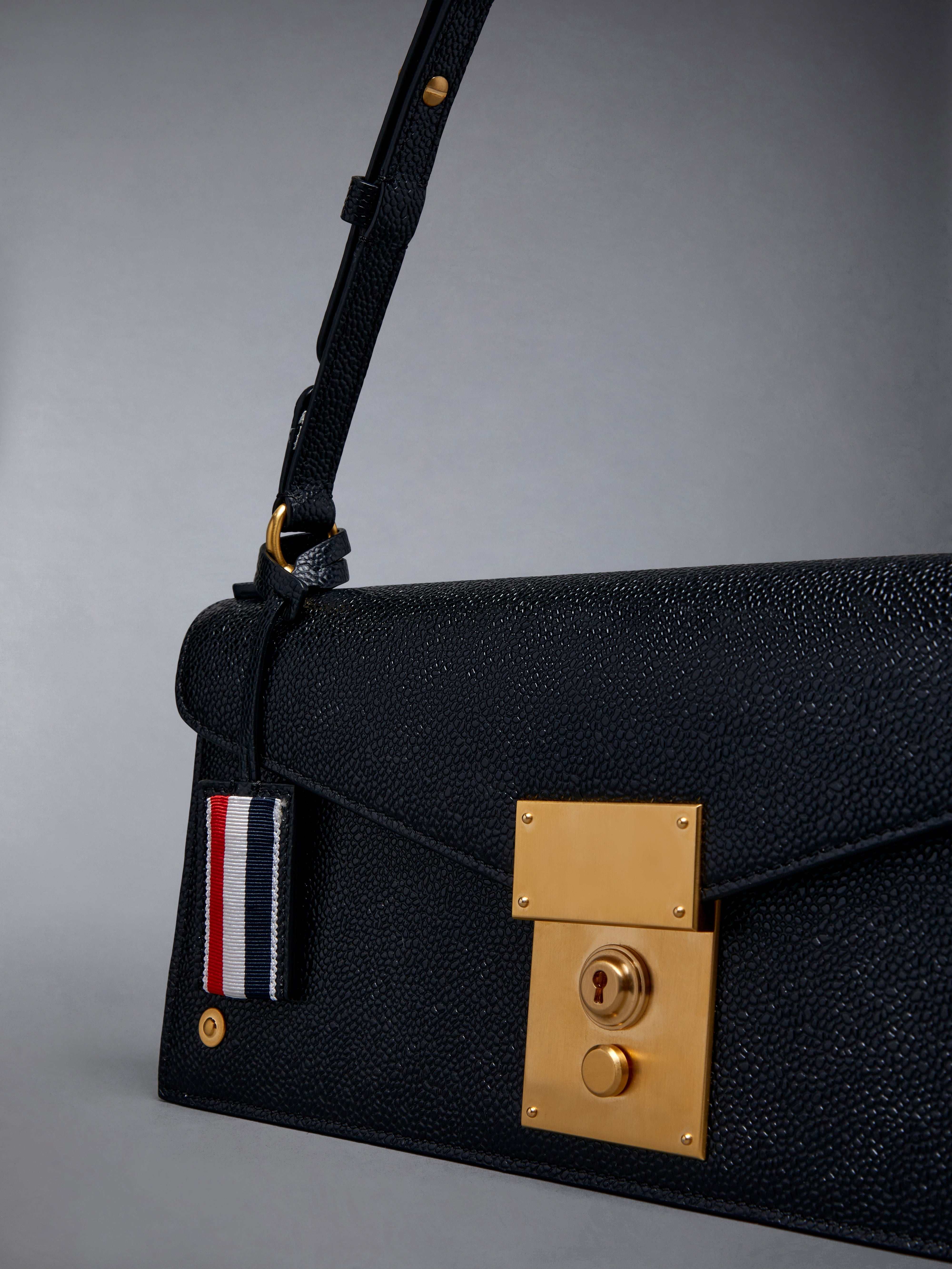 PEBBLE GRAIN LEATHER MRS. THOM BAGUETTE BAG - 6