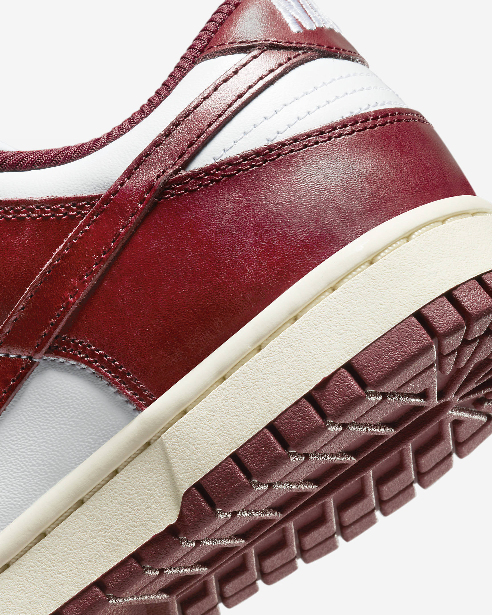 Nike Women's Dunk Low Premium Shoes - 8