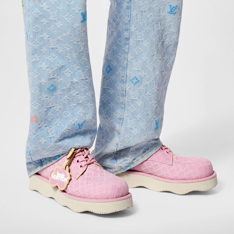 Louis Vuitton LV Waves Derby outlook