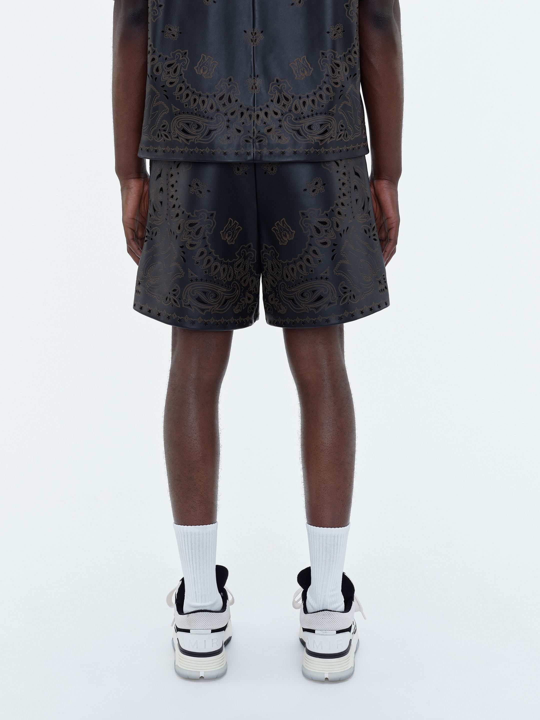LEATHER BANDANA SHORT - 4