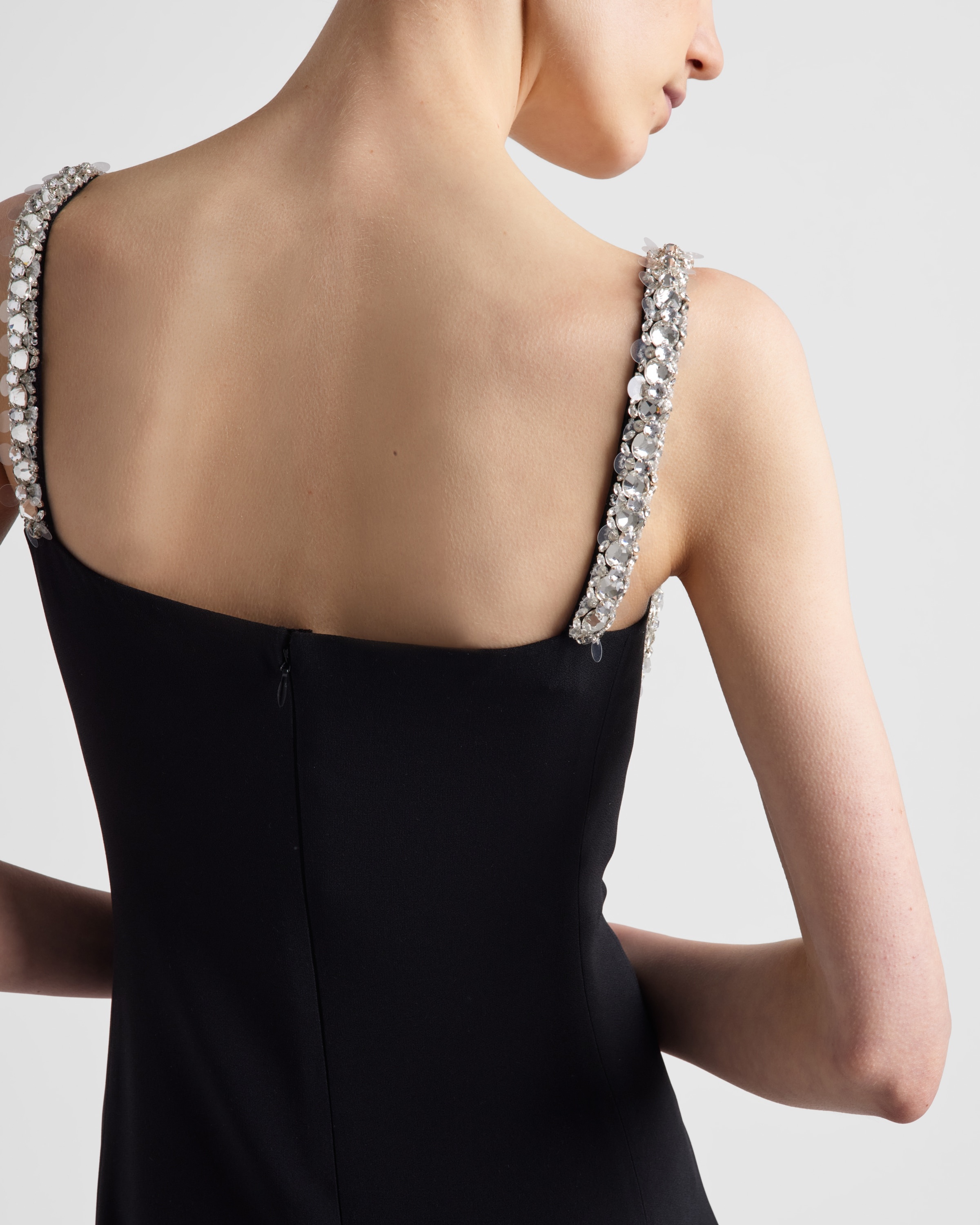 Embroidered sablé dress - 6