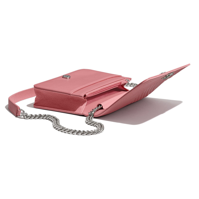 BOY CHANEL Wallet on Chain 4