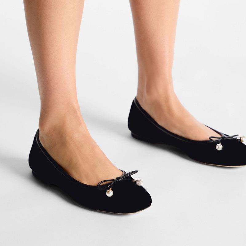 JIMMY CHOO Elme Flat
Black Velvet Flats outlook