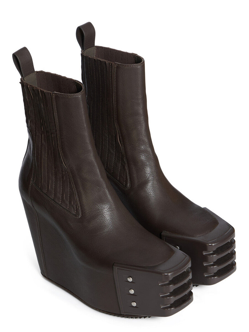 BOOTS 6