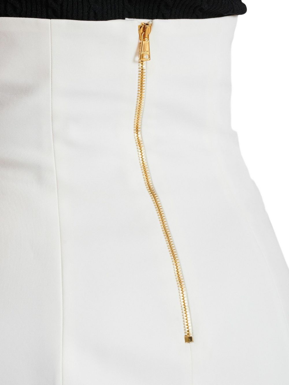 decorative-button mini skirt - 7