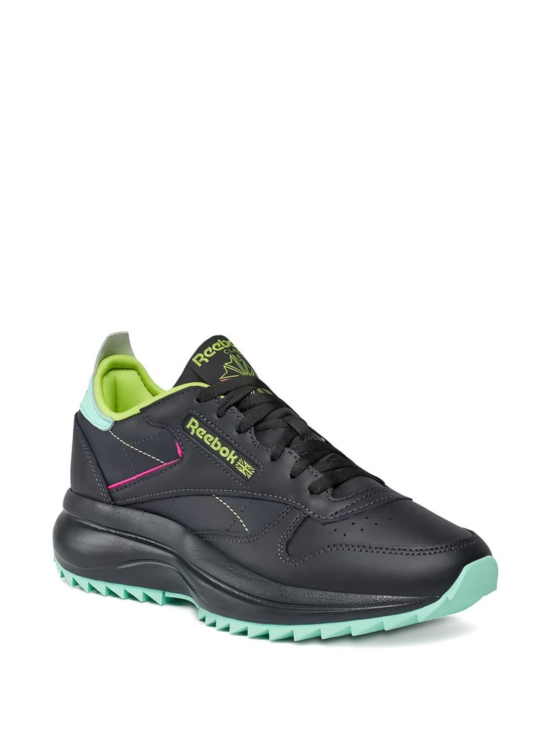 Reebok Classic "Black" sneakers outlook