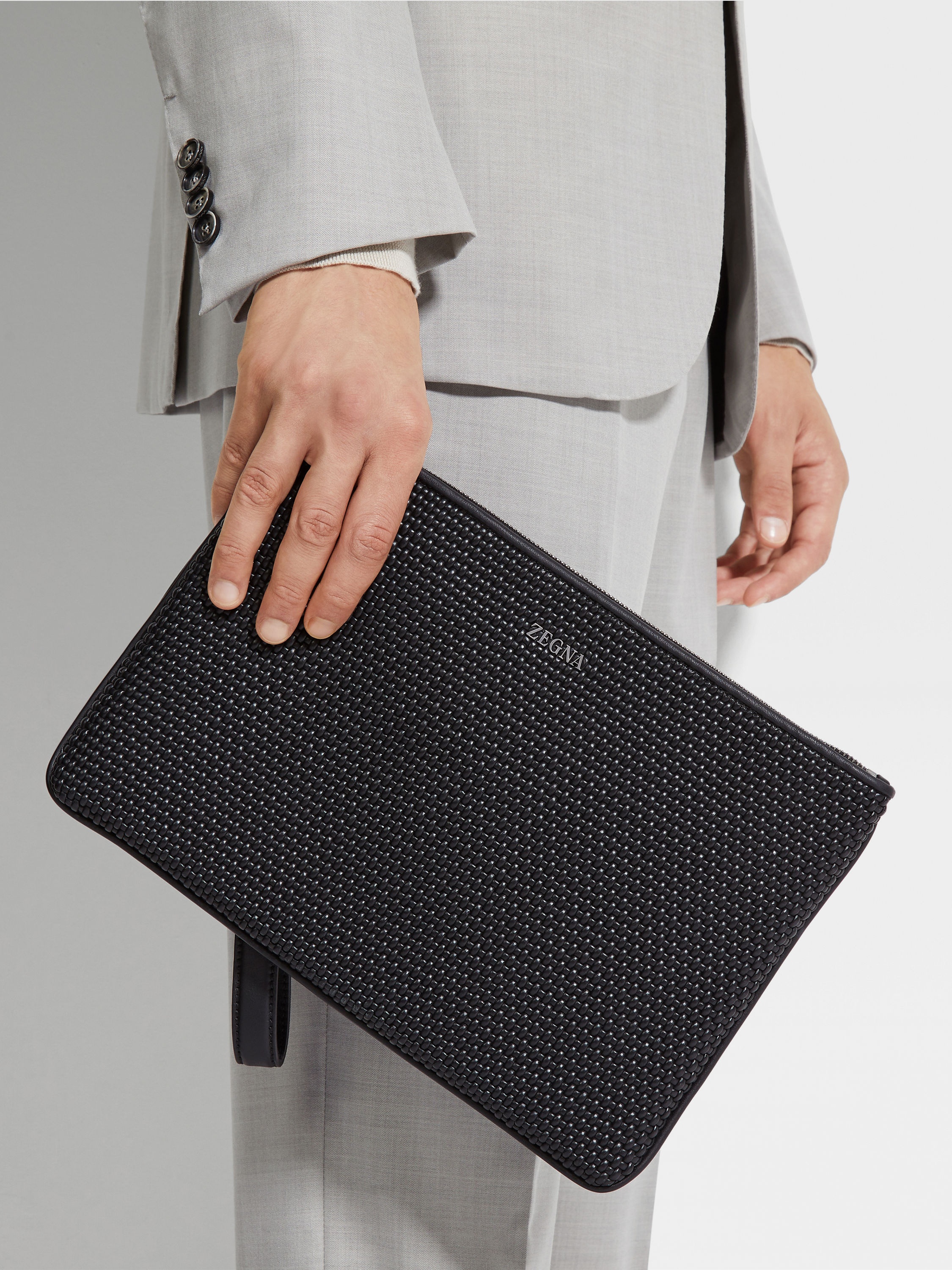 BLACK PELLETESSUTA™ LEATHER POUCH - 2
